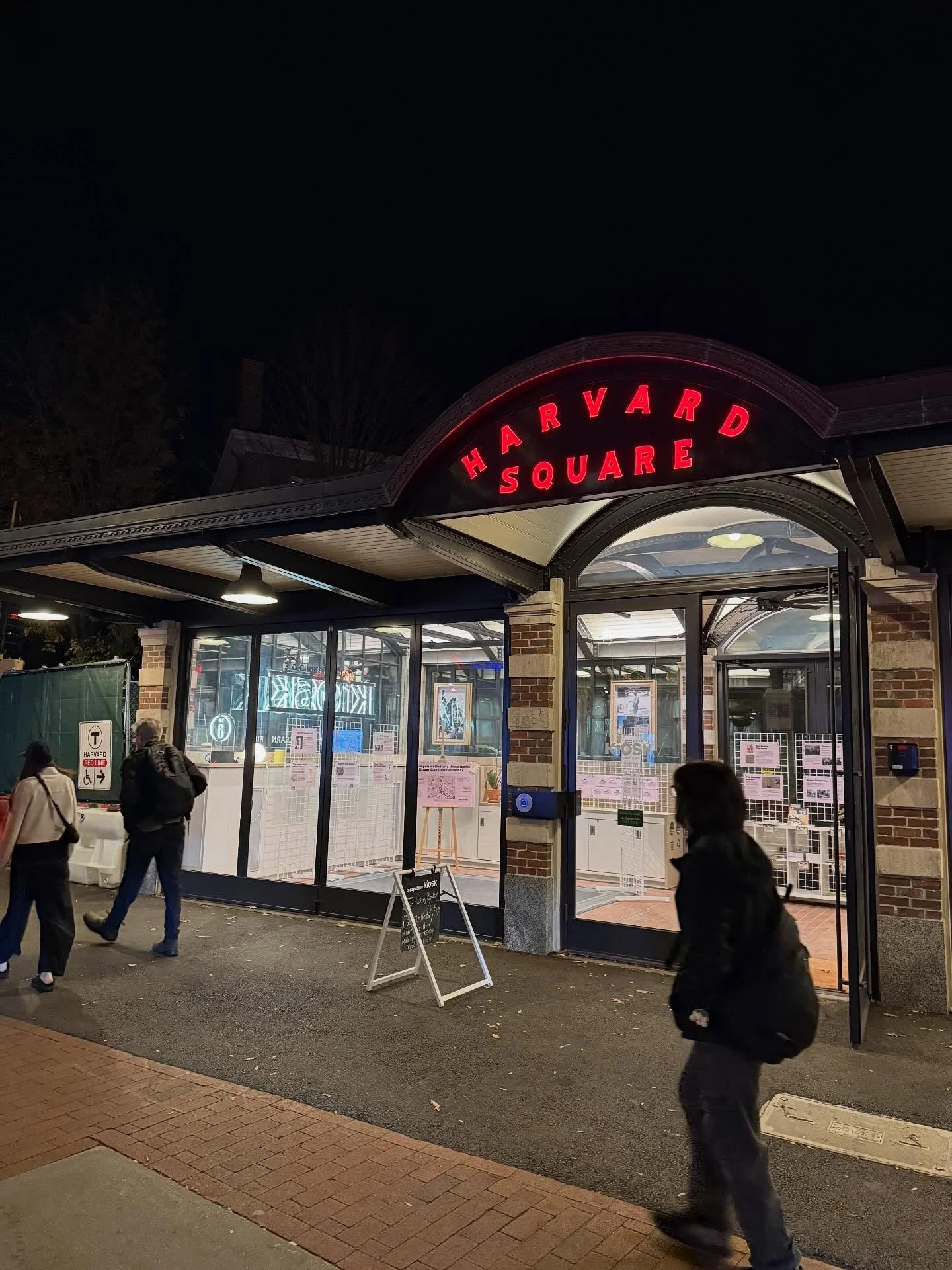 Last day to catch “Cambridge: It’s Always Been A Little Queer.”
Head to the @cambridgekiosk in Harvard Square!