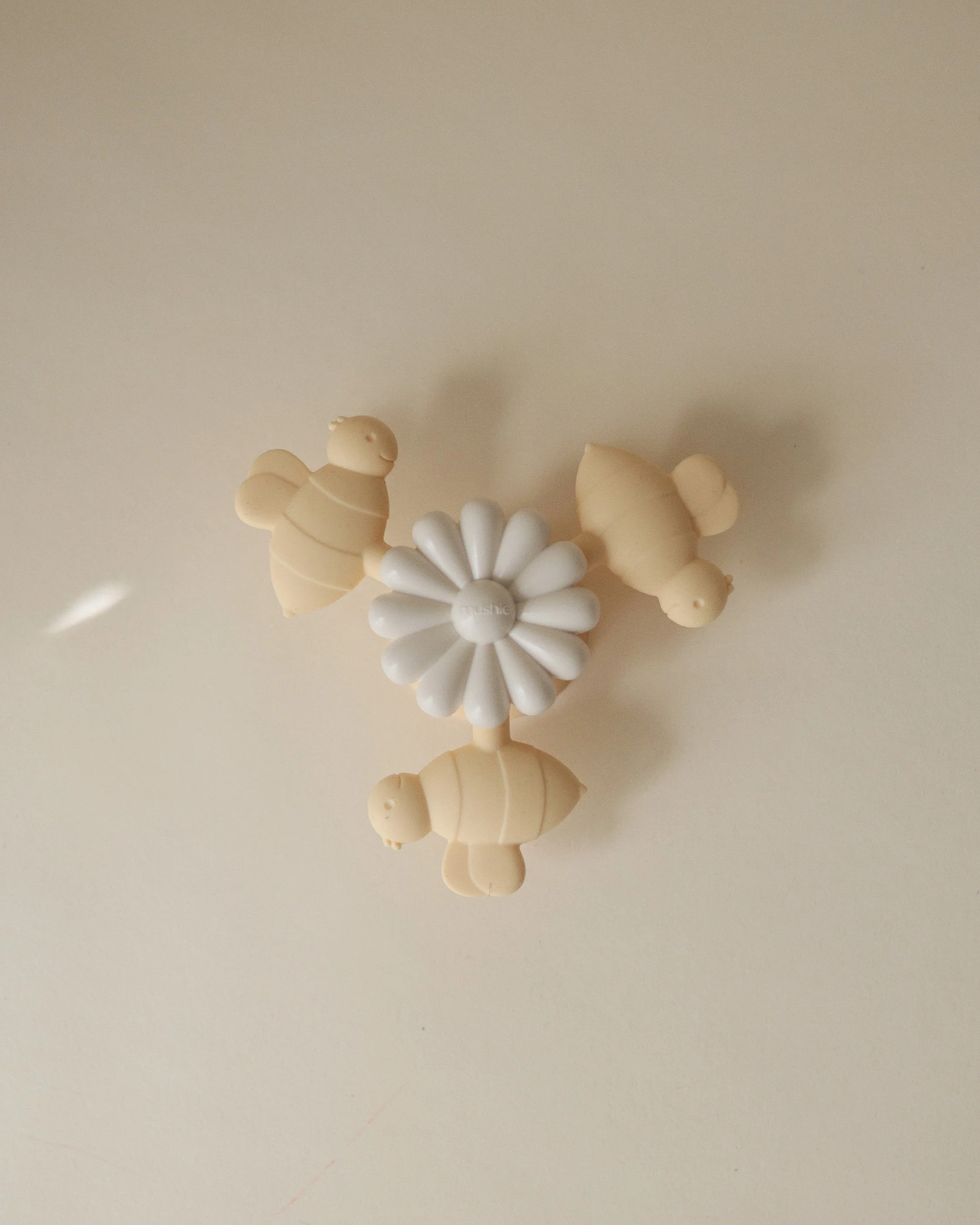 Suction Spinner Toy_Bee - 001.jpg