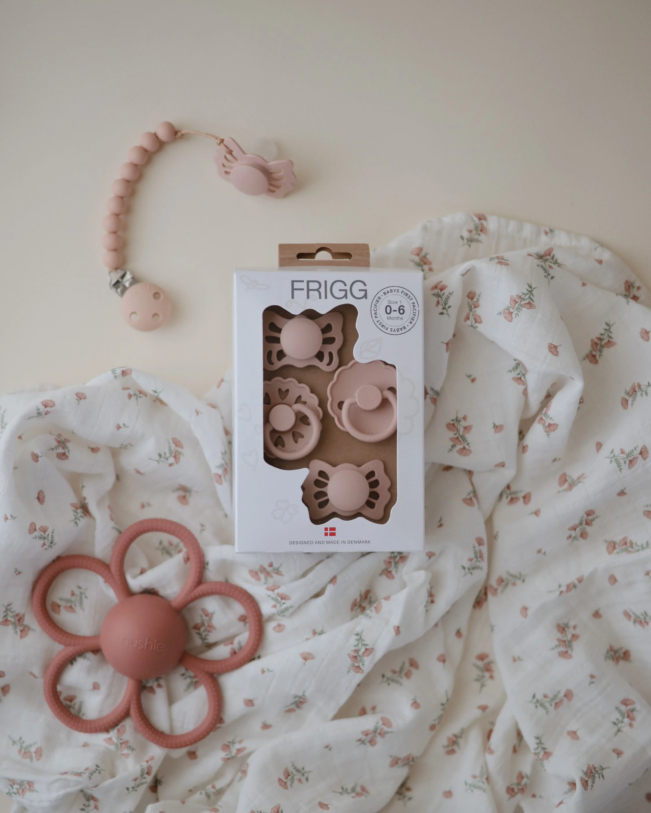 FRIGG Baby's First Pacifier_Floral Heart (Blush) - 007.jpg