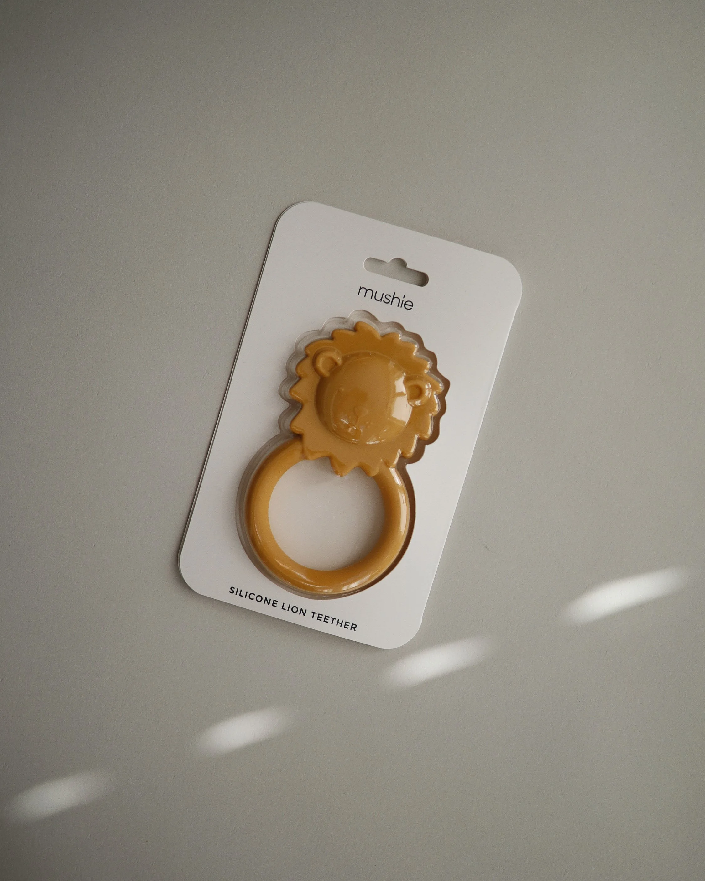 Teethers_Lion - 003.jpg