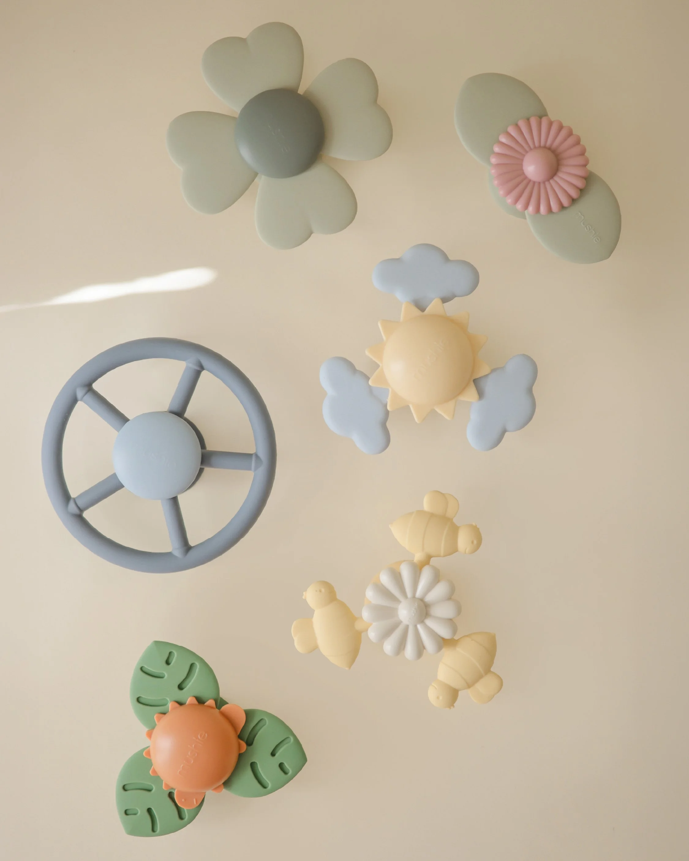 Suction Spinner Toy_Dino - 003.jpg