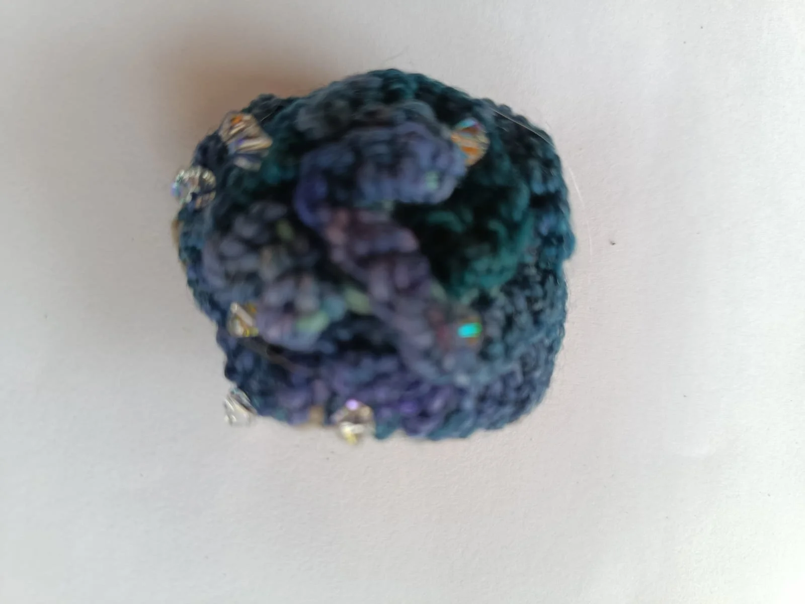 Unique Eco-Jewelry / A Circle;  a Varigated Blue Flower with Accessories #UME/B/015