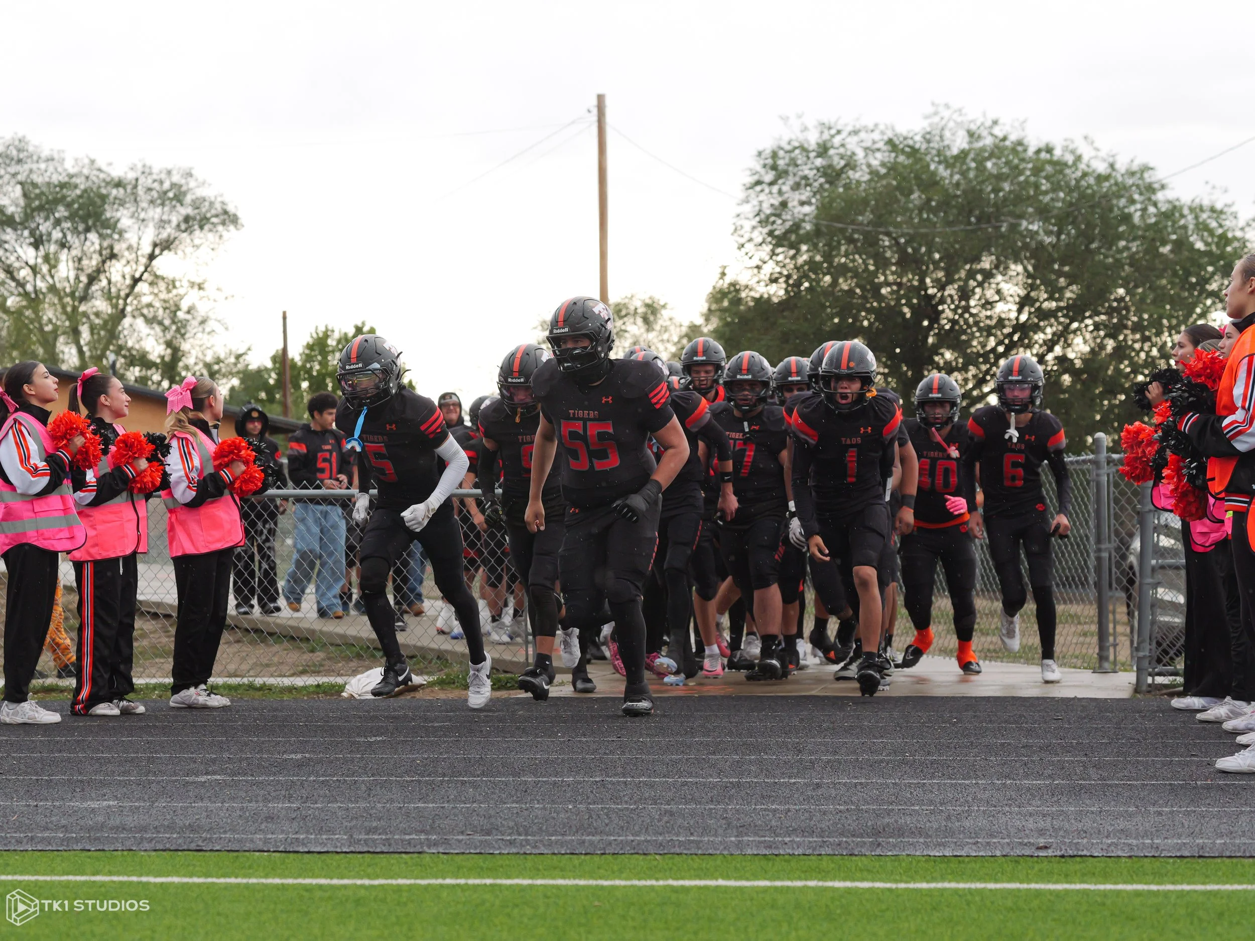 Homecoming Game-3.jpg