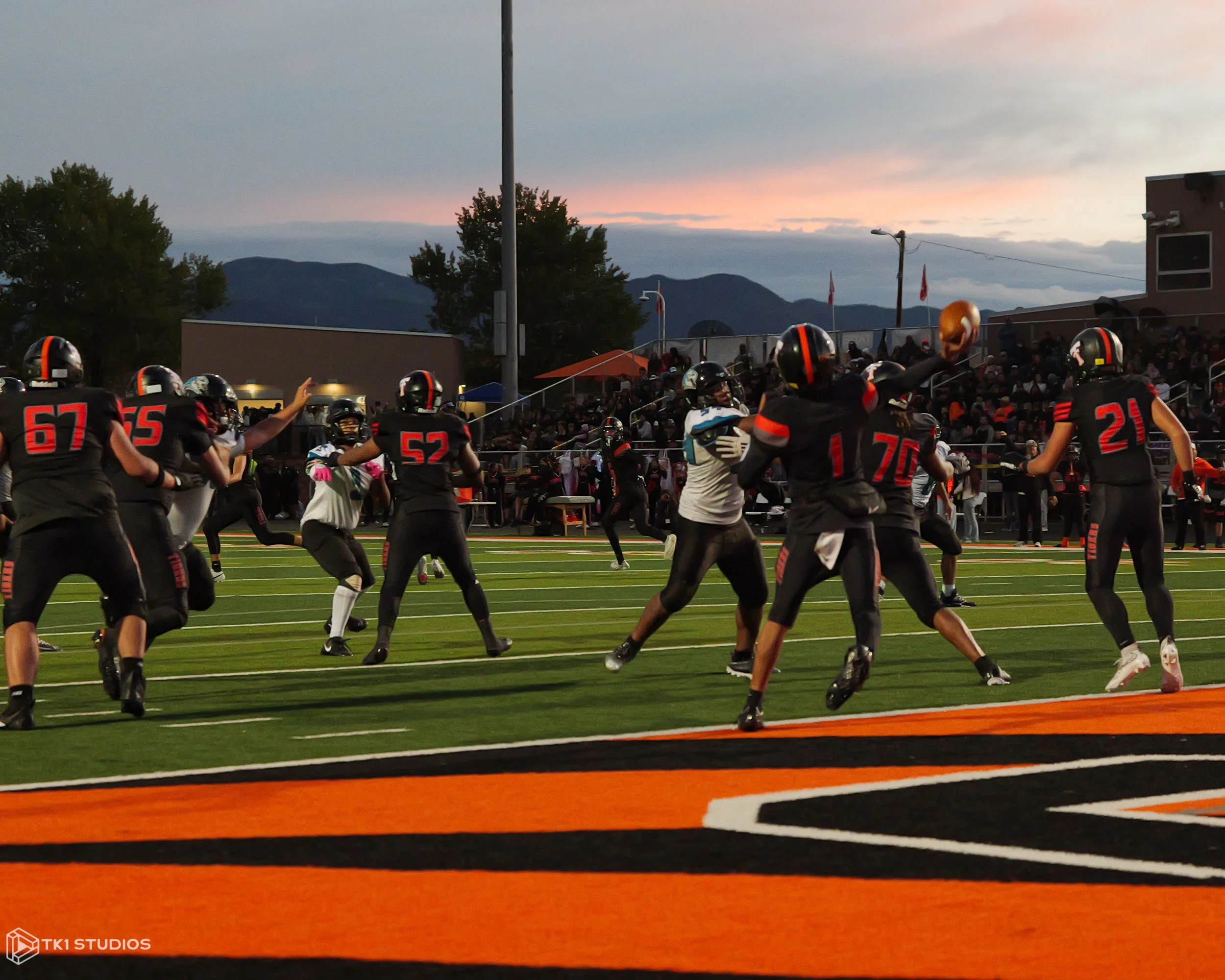 Homecoming Game-18.jpg