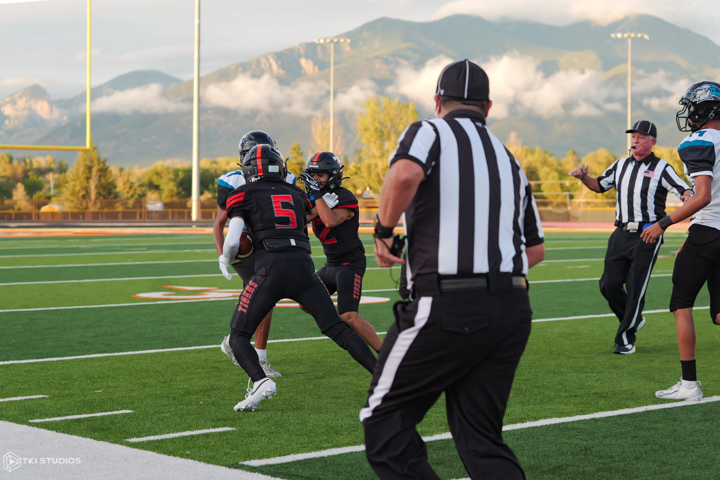 Homecoming Game-11.jpg