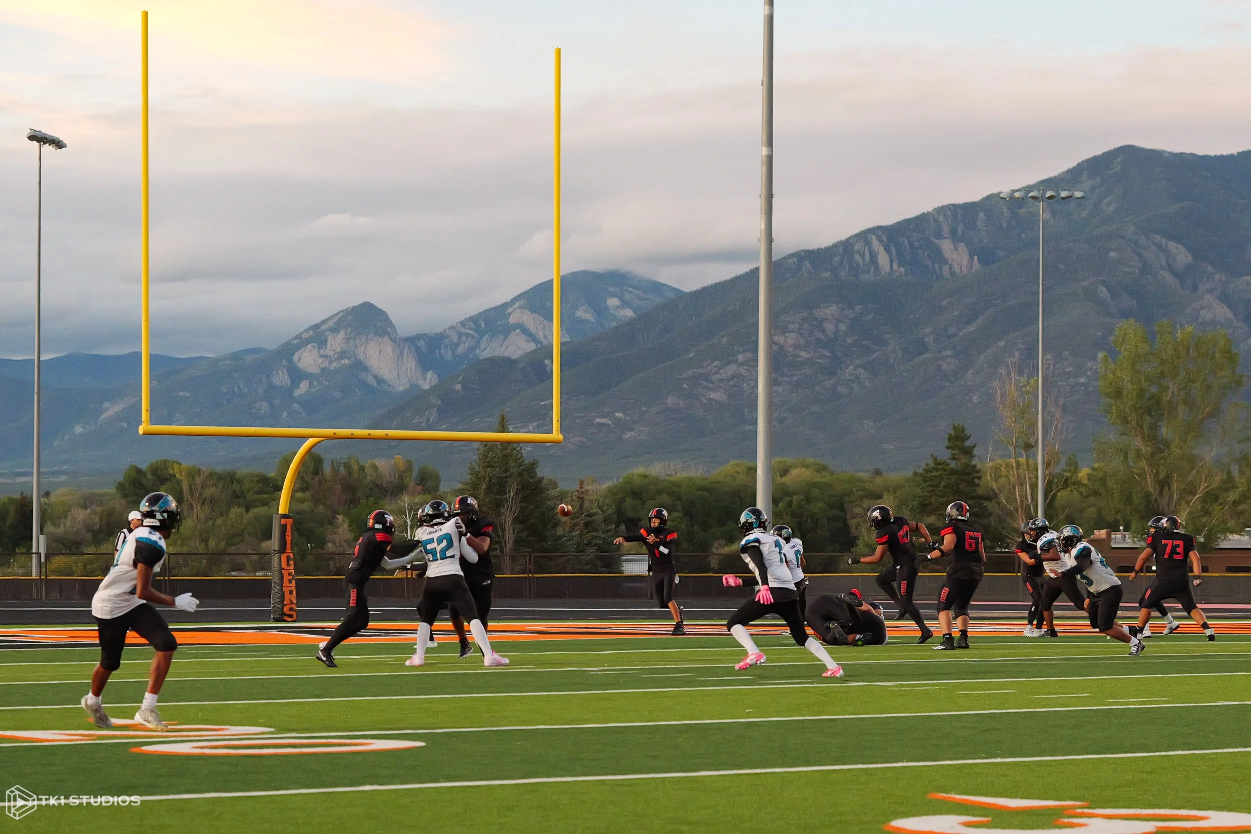 Homecoming Game-15.jpg