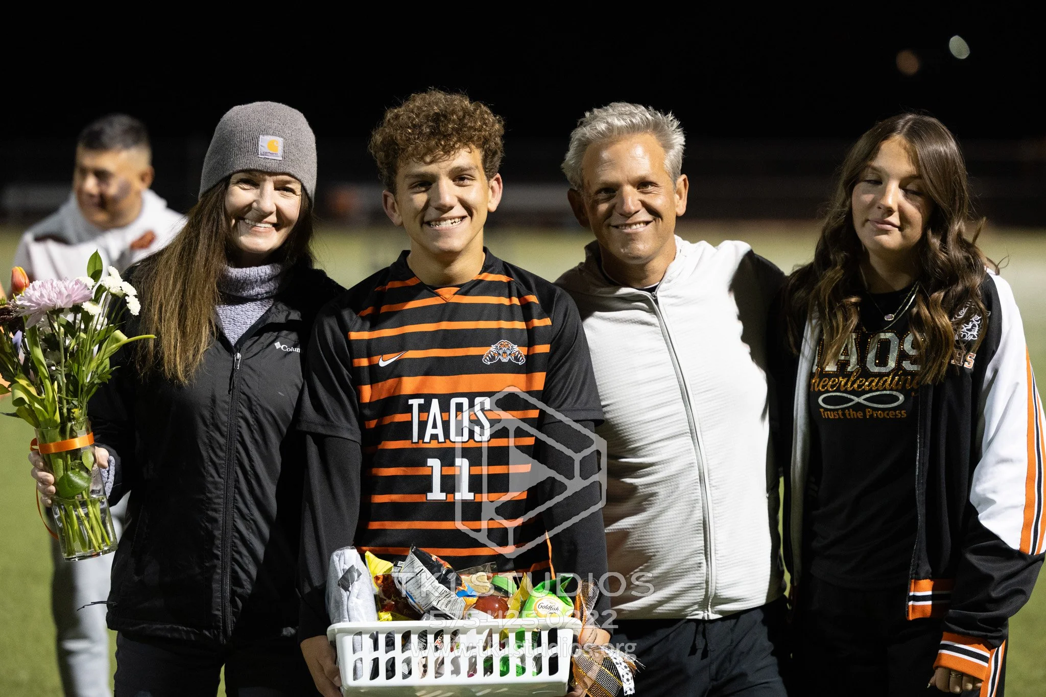 2025-10-22_VS_Los Almos_WM-04.jpg