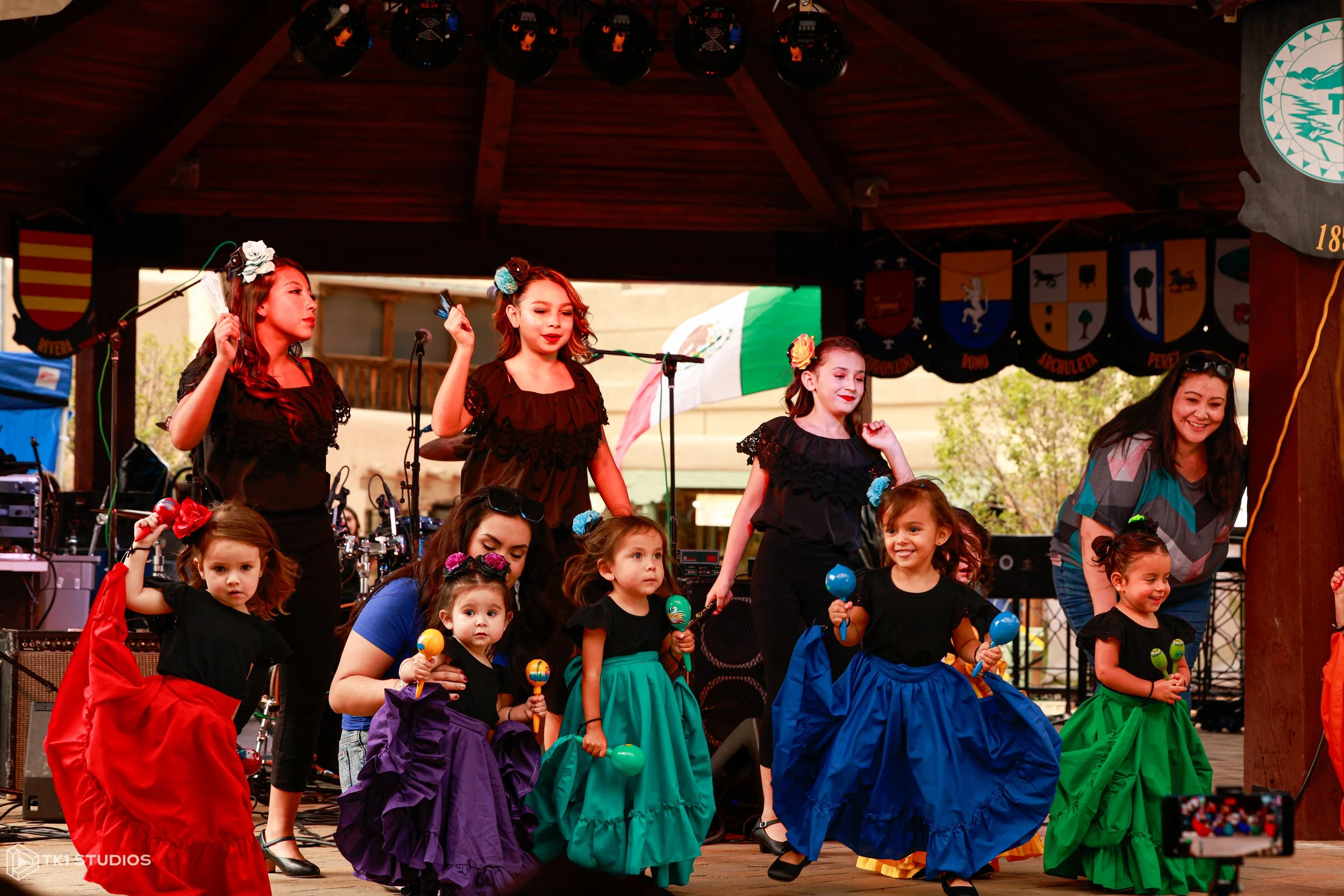 Mini Dancers-4.jpg