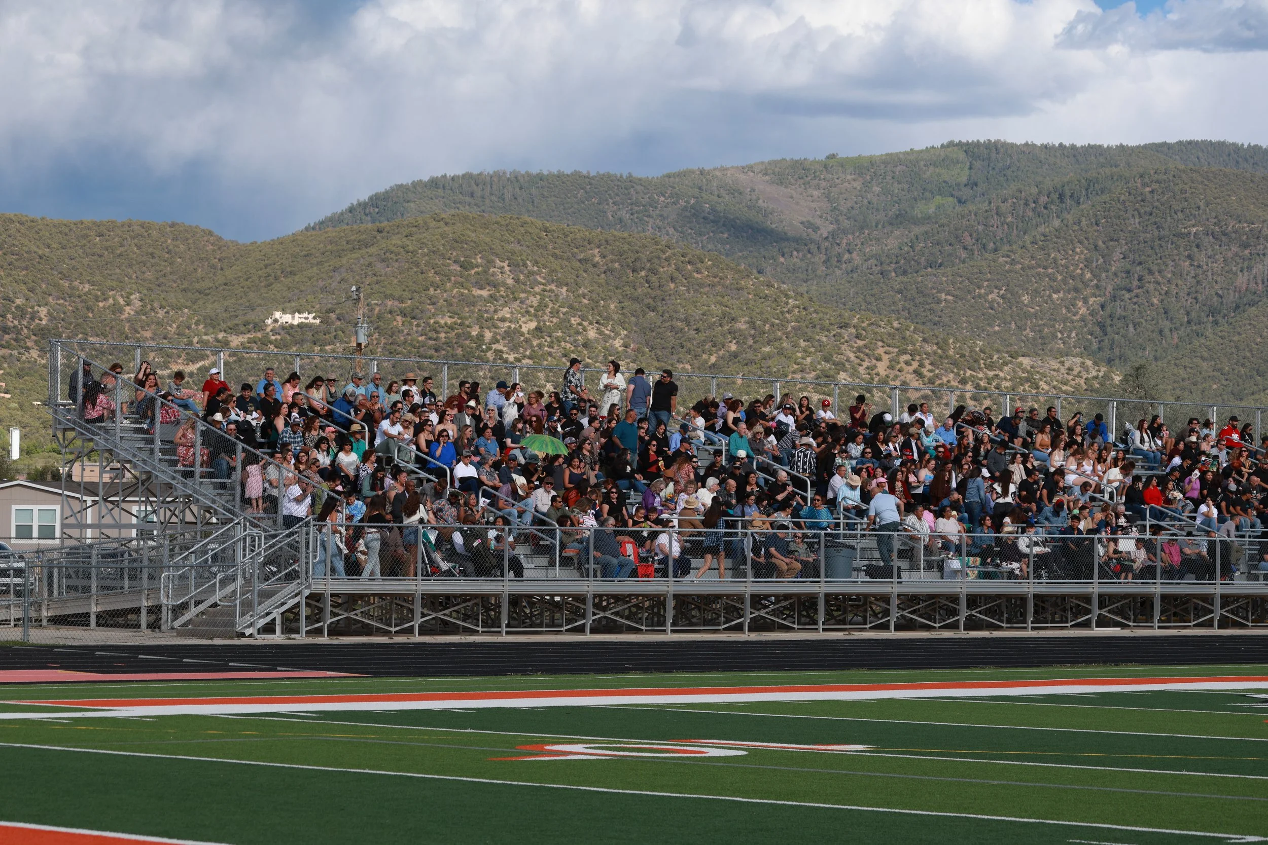 Crowd-2.jpg