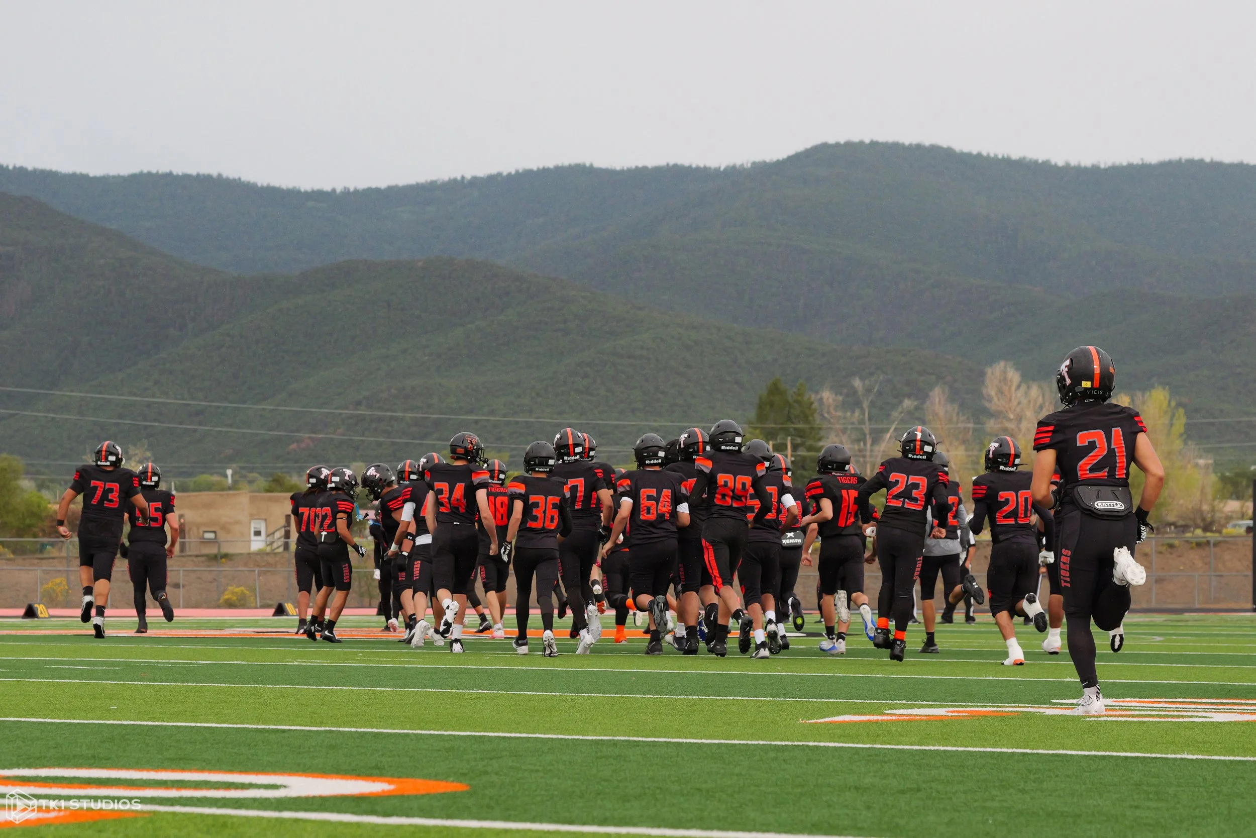 Homecoming Game-4.jpg