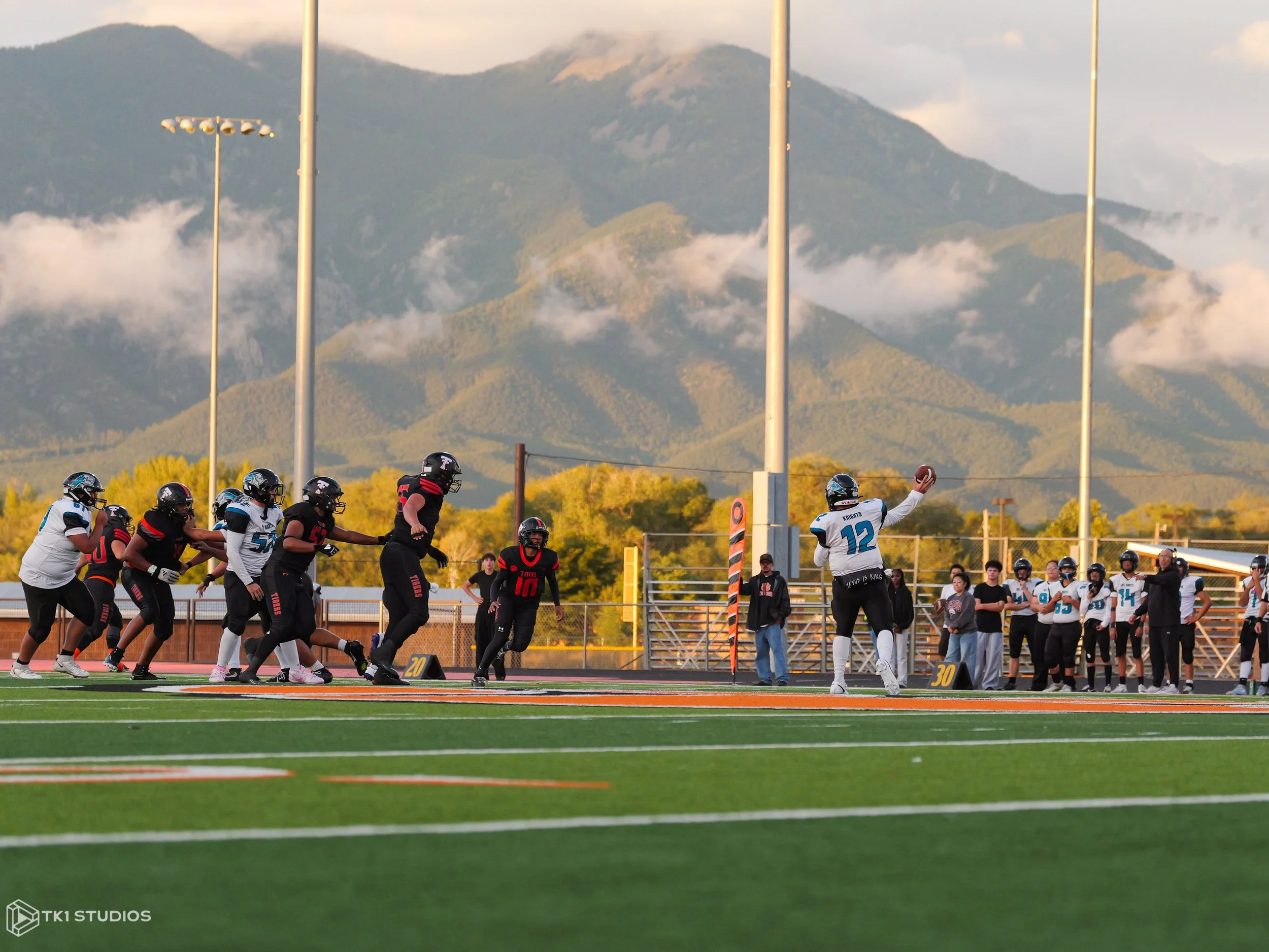 Homecoming Game-14.jpg