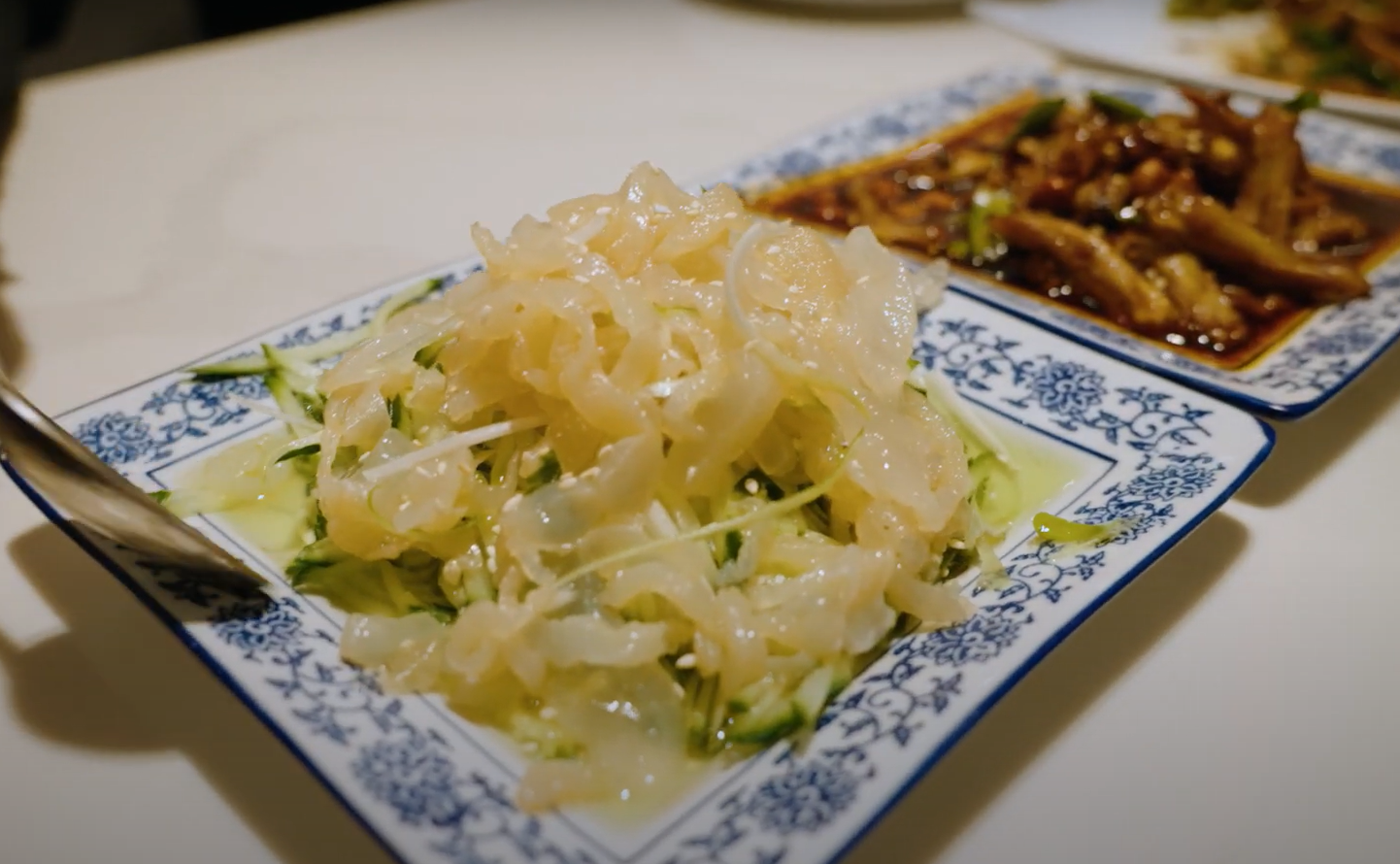Jellyfish cucumber salad