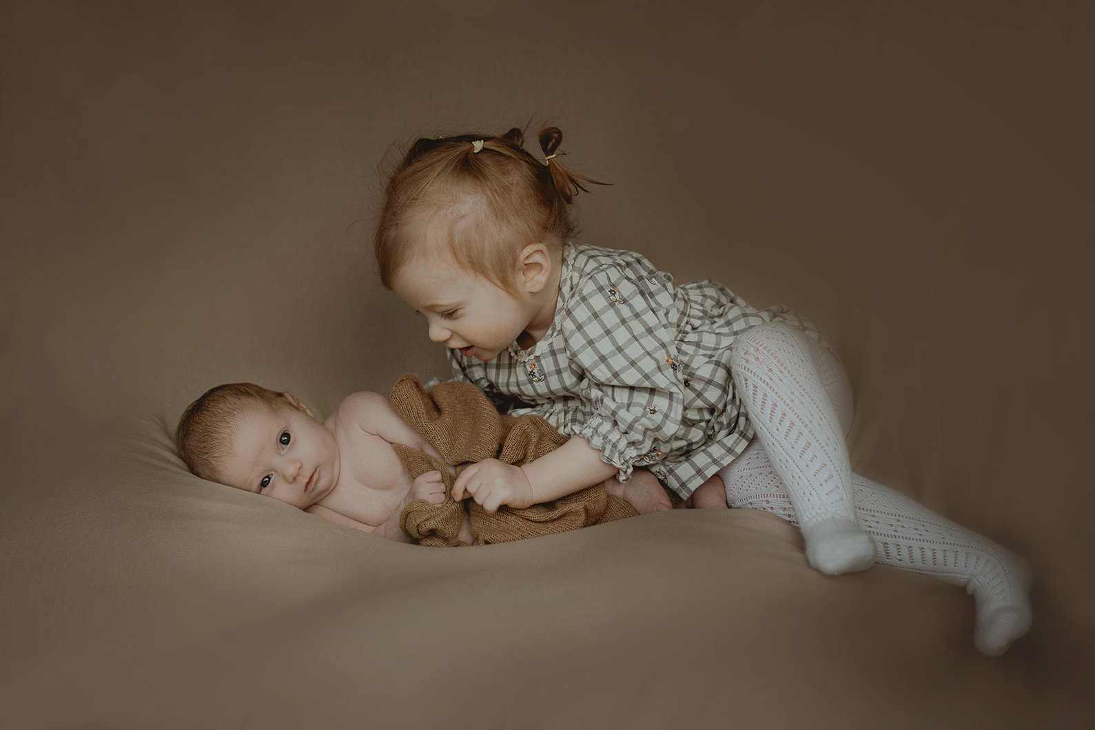 Newborn baby with sibling - Bath newborn photographer
