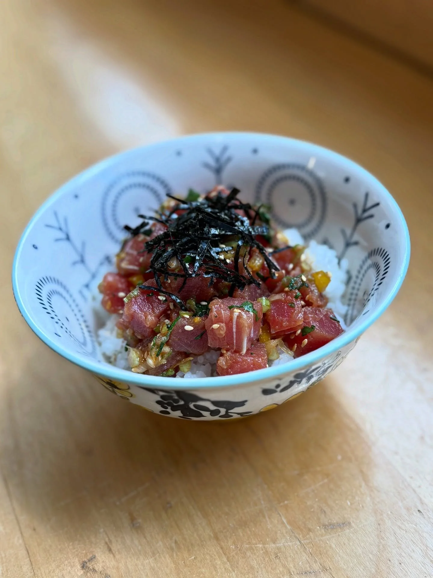 Who wants to cook when it’s so hot out?! Here are a few ideas for meals that (mostly) don’t need to be heated: 1) Make your own poke bowl using leftover take-out rice, our cubed poke-ready tuna, & a few condiments. Veggies optional. 2