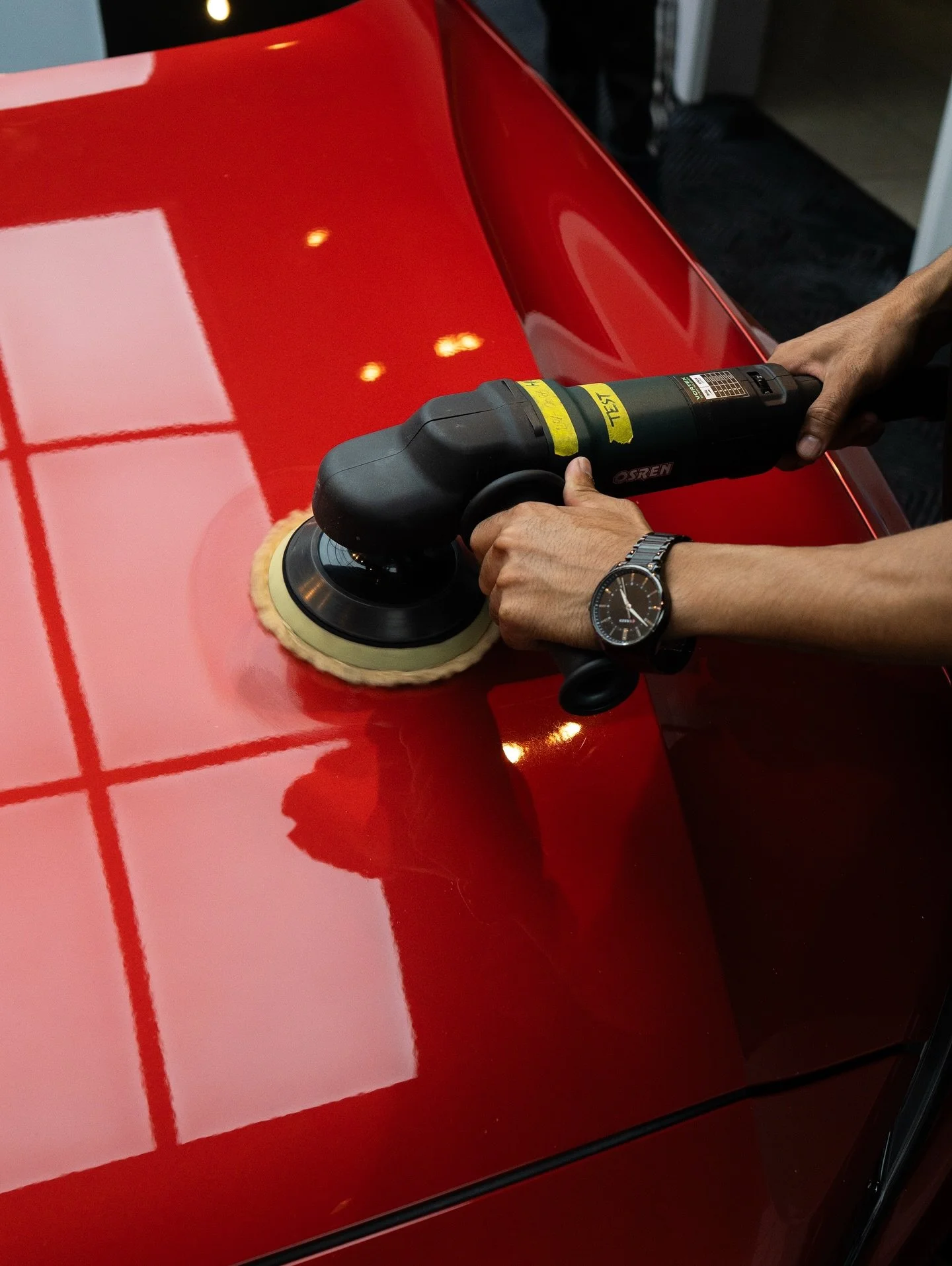 Reflections that speak louder than words. Because detailing is an art, not a service🪩

📍Book your session with URA Auto Spa