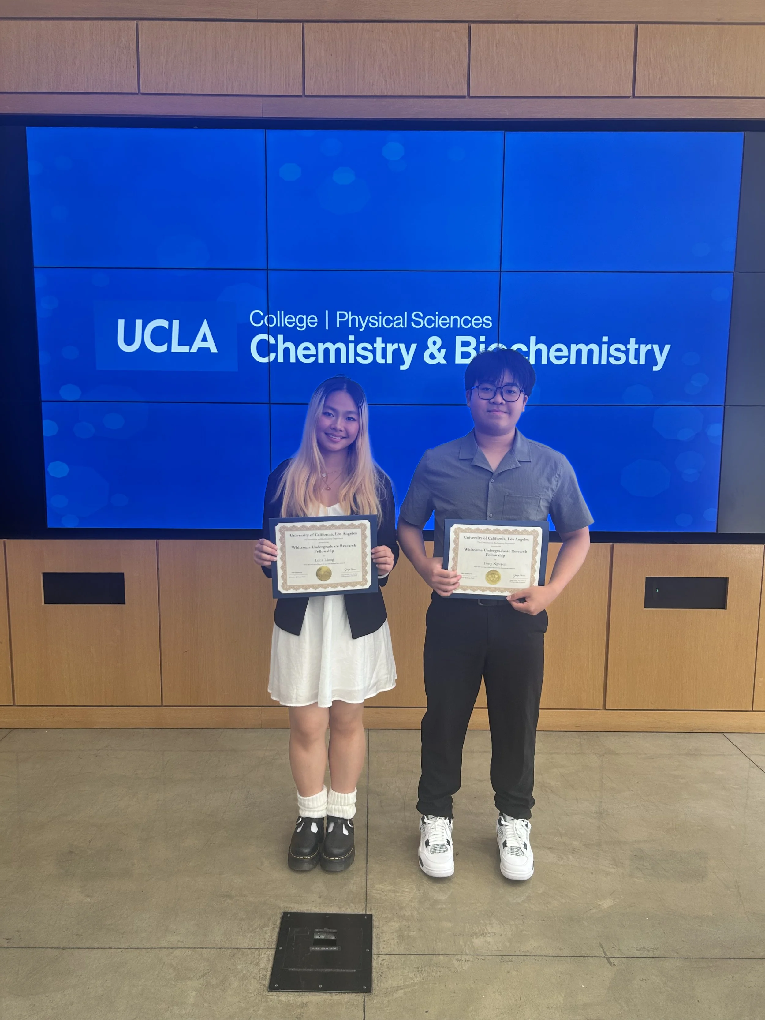Luna and Tony are awarded Whitcome Undergraduate Research Fellowships for the summer research training!