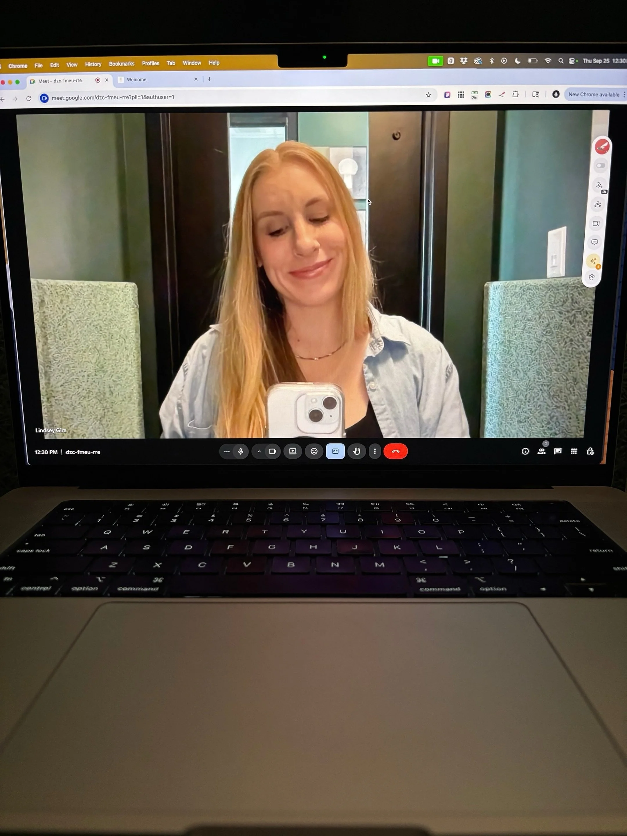 Hi 👋🏻 from inside my laptop while I wait for a client to show up for her call! That is all!⁠