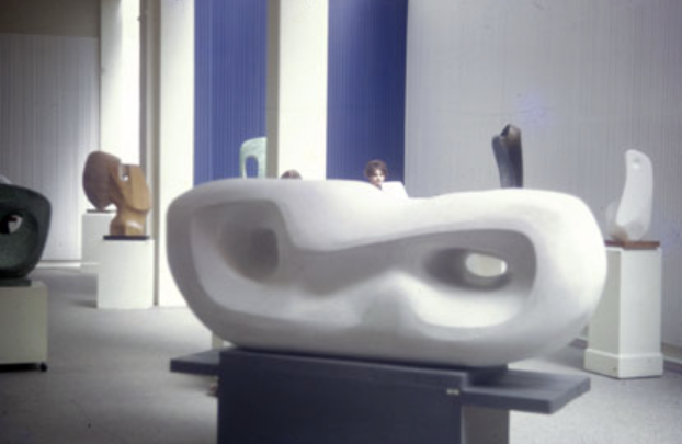barbara hepworth Curved reclining form 1960.png