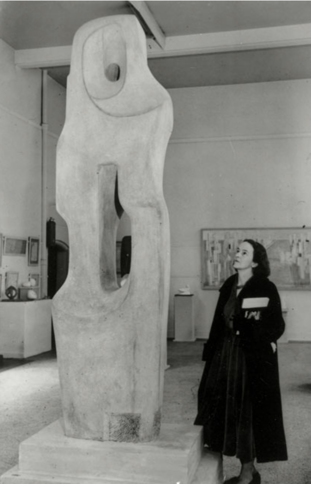 barbara hepworth Monolith 1953.png