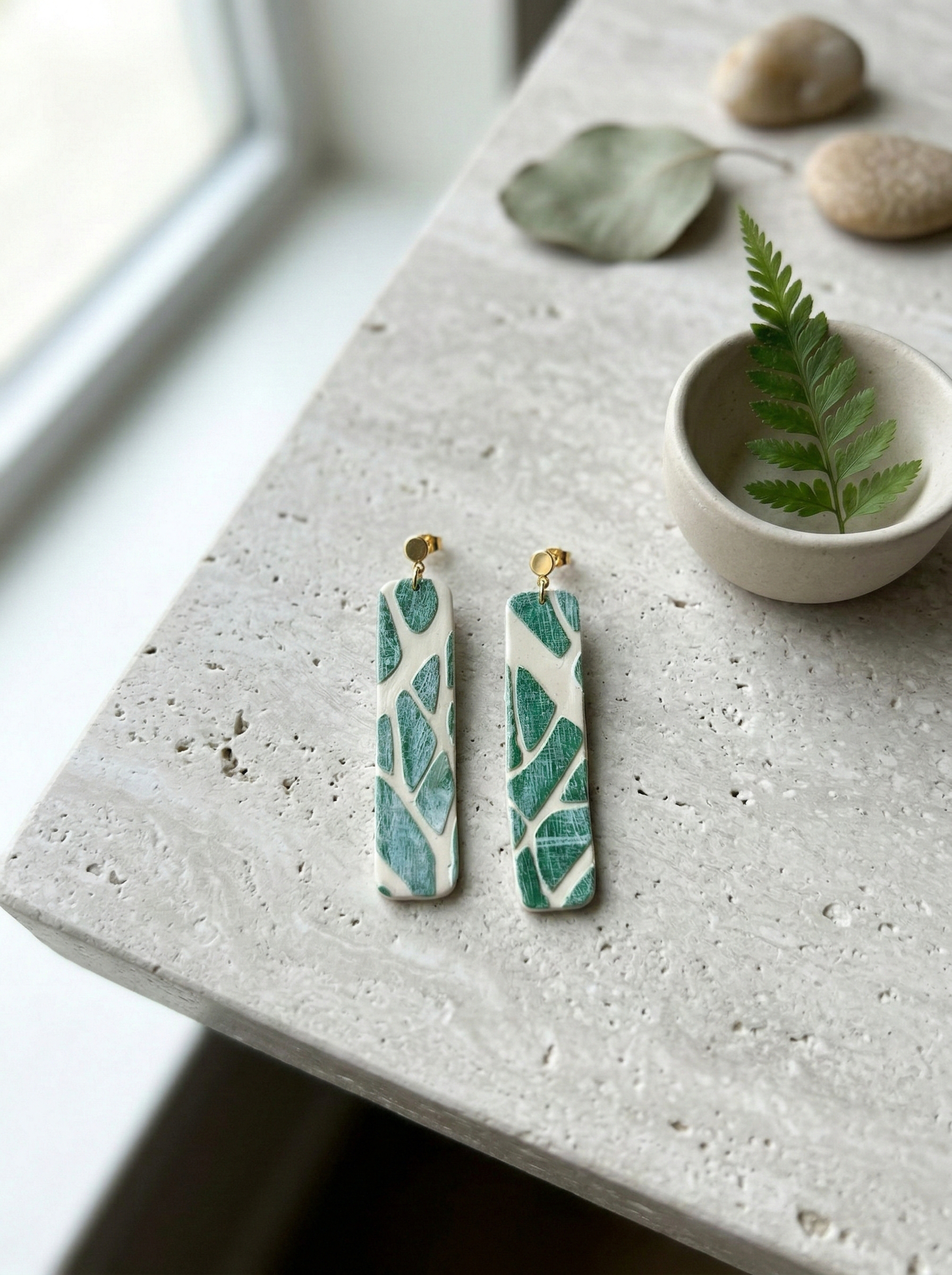 Emerald Vein Clay Bar Earrings-2.png