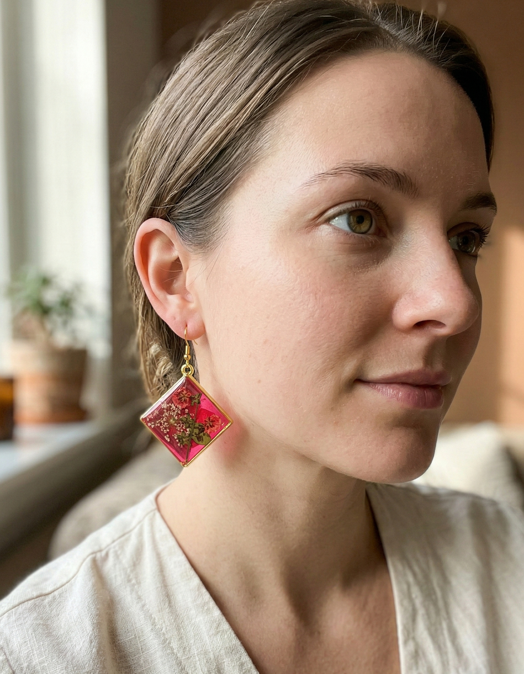 Crimson Bloom Resin Drops-3.png