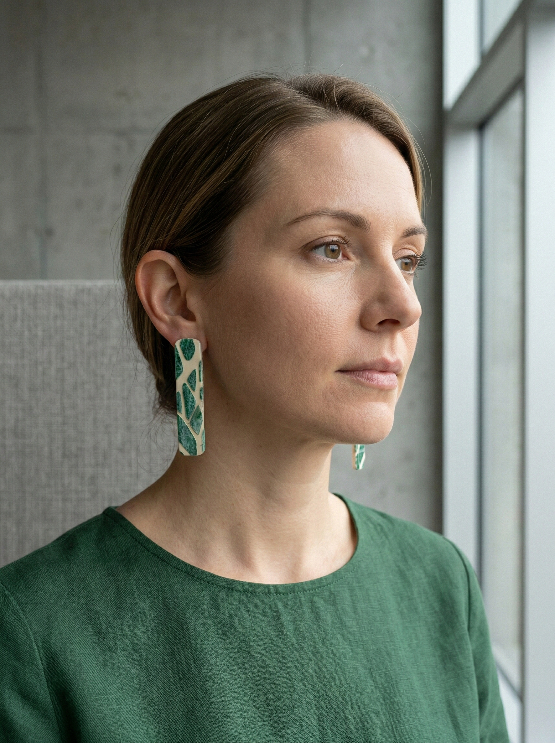 Emerald Vein Clay Bar Earrings-3.png
