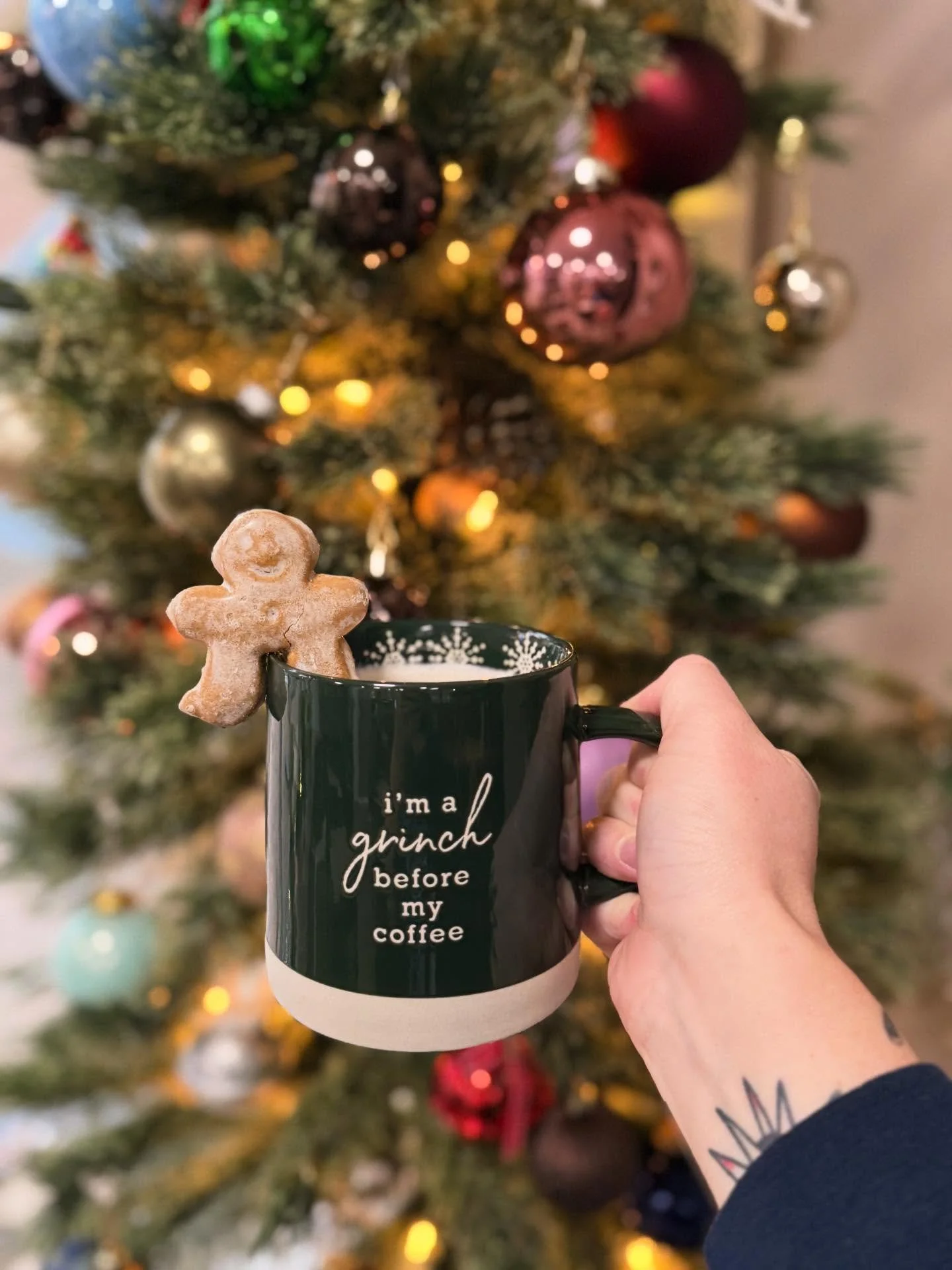 December is here&hellip; and so are holiday drinks (well, tomorrow 😋) 

AVAILABLE THIS WEEK

Sugar Plum Matcha 
vanilla, raspberry almond, matcha, milk, sweet cream cold foam 

Peppermint Cold Brew 
peppermint syrup, cold brew, sweet cream cold foam