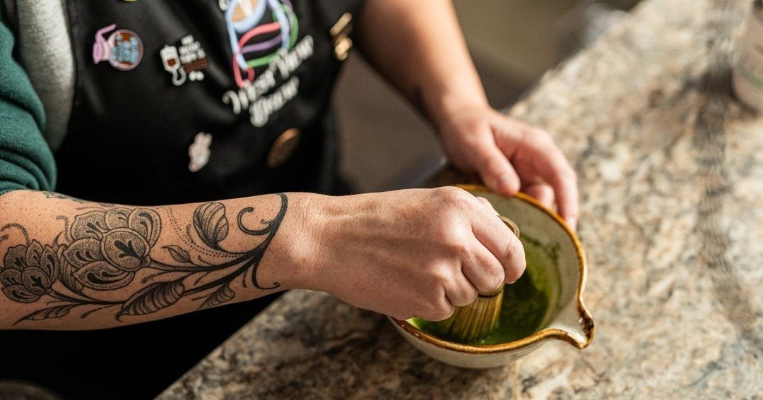 We don&rsquo;t just make matcha&hellip; we whisk it properly 💅🍵
No shortcuts. No sad green powder. Just really good sips.
Come through for your daily ritual, your cozy moment, or your caffeine fix.
🕖 Open 7am&ndash;4pm daily
You know where to find