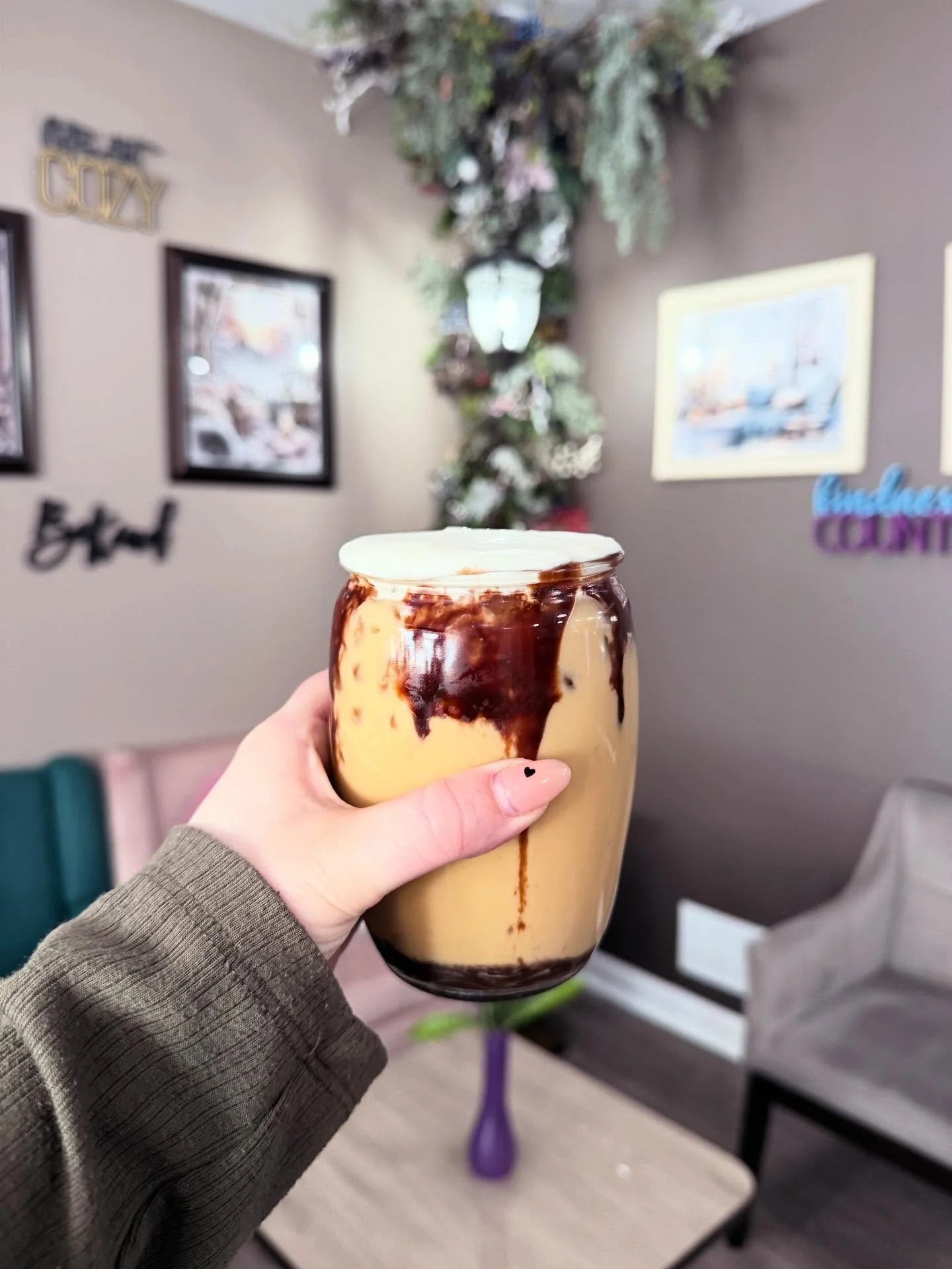 Every drink on this weeks special board is someone&rsquo;s go to &ldquo;shift drink&rdquo; 

The comfort order. 
The long day saver.

Come see what we&rsquo;re loving right now 👀

✨ AVAILABLE NOW ✨

Angela&rsquo;s Favorite Latte: chocolate chip cook