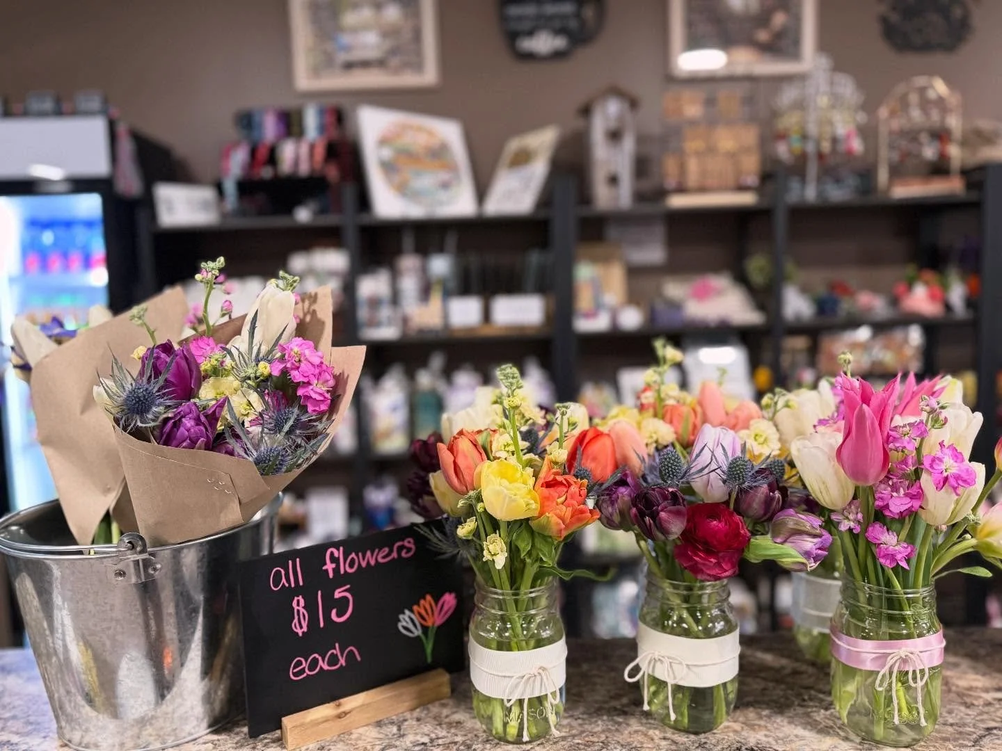 You don&rsquo;t need an occasion to get someone you love flowers&hellip; just sayin&rsquo; 

Stop by anytime this weekend and pick up one of these beauties. Locally grown in one of our neighbors backyards! We don&rsquo;t really want to share with you