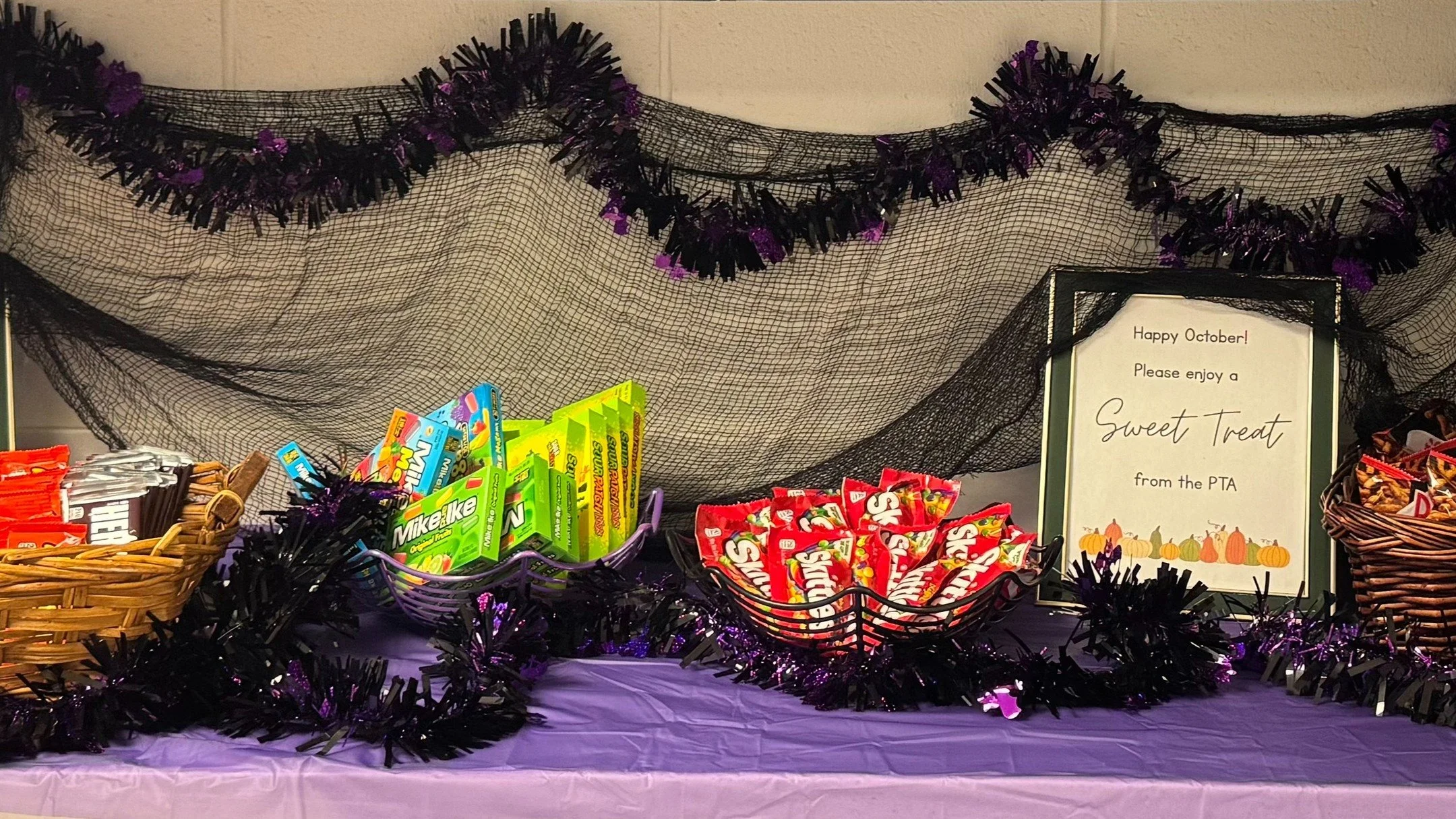 🍫✨ Sweet Treats for Our Sweet Teachers! ✨🍬
The PTA set up a spook-tacular snack bar this October filled with candy, chocolate, and goodies galore to keep our amazing teachers energized and smiling! 🎃❤️

Big thanks to everyone donating to the Teach