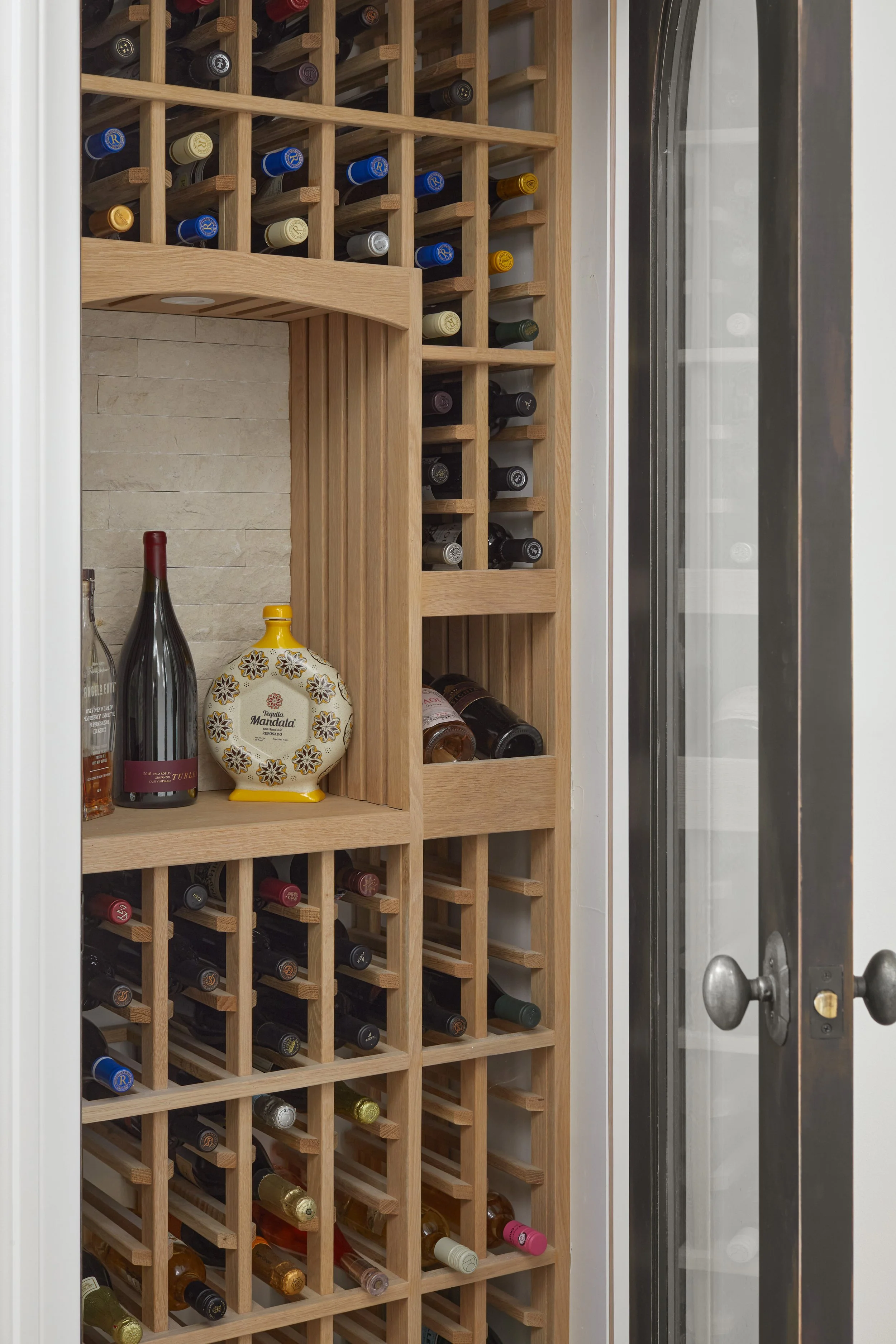 The Luxe Haus_Bend_Muriello_Dining+Wine Cellar1G2A7304.jpg