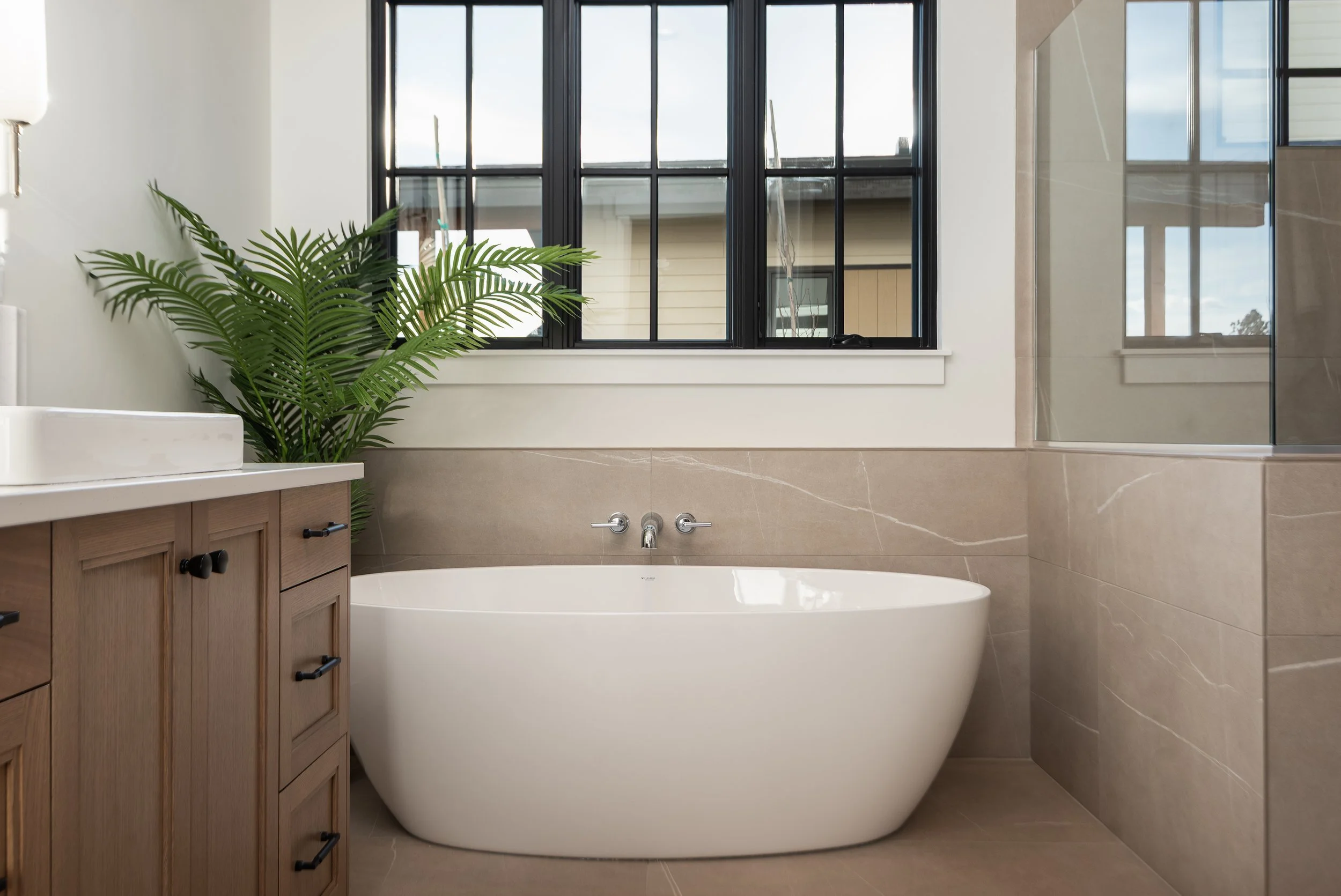 Luxehouse_promo2-8.jpg