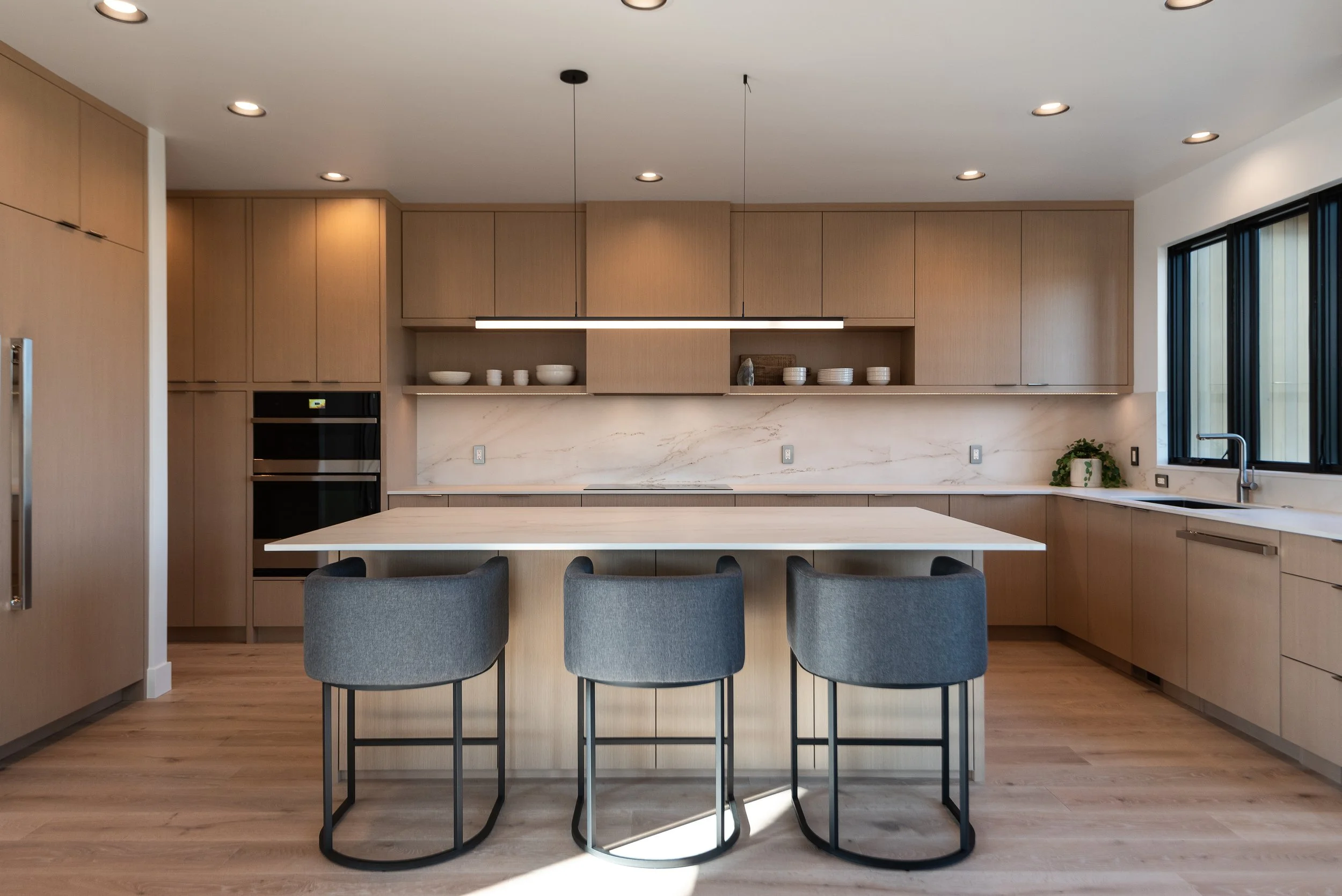 Luxehouse_promo3-2.jpg