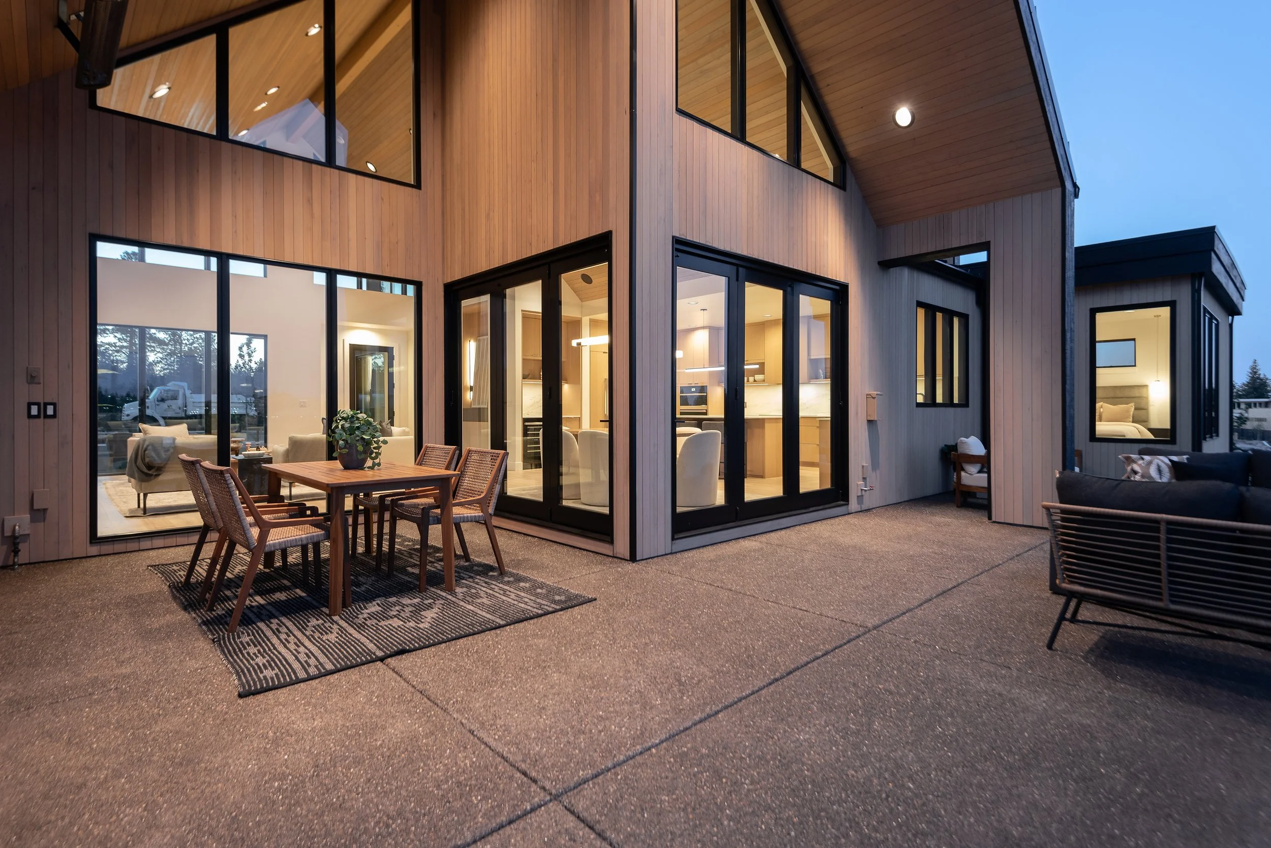 Luxehouse_promo3-8.jpg