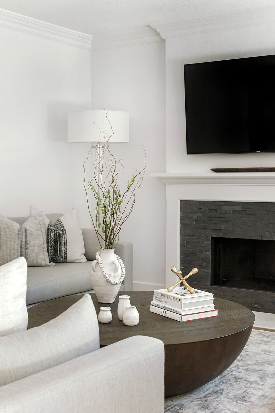 The Luxe Haus_Bend_Muriello_Living Room_2M8A9191.jpg