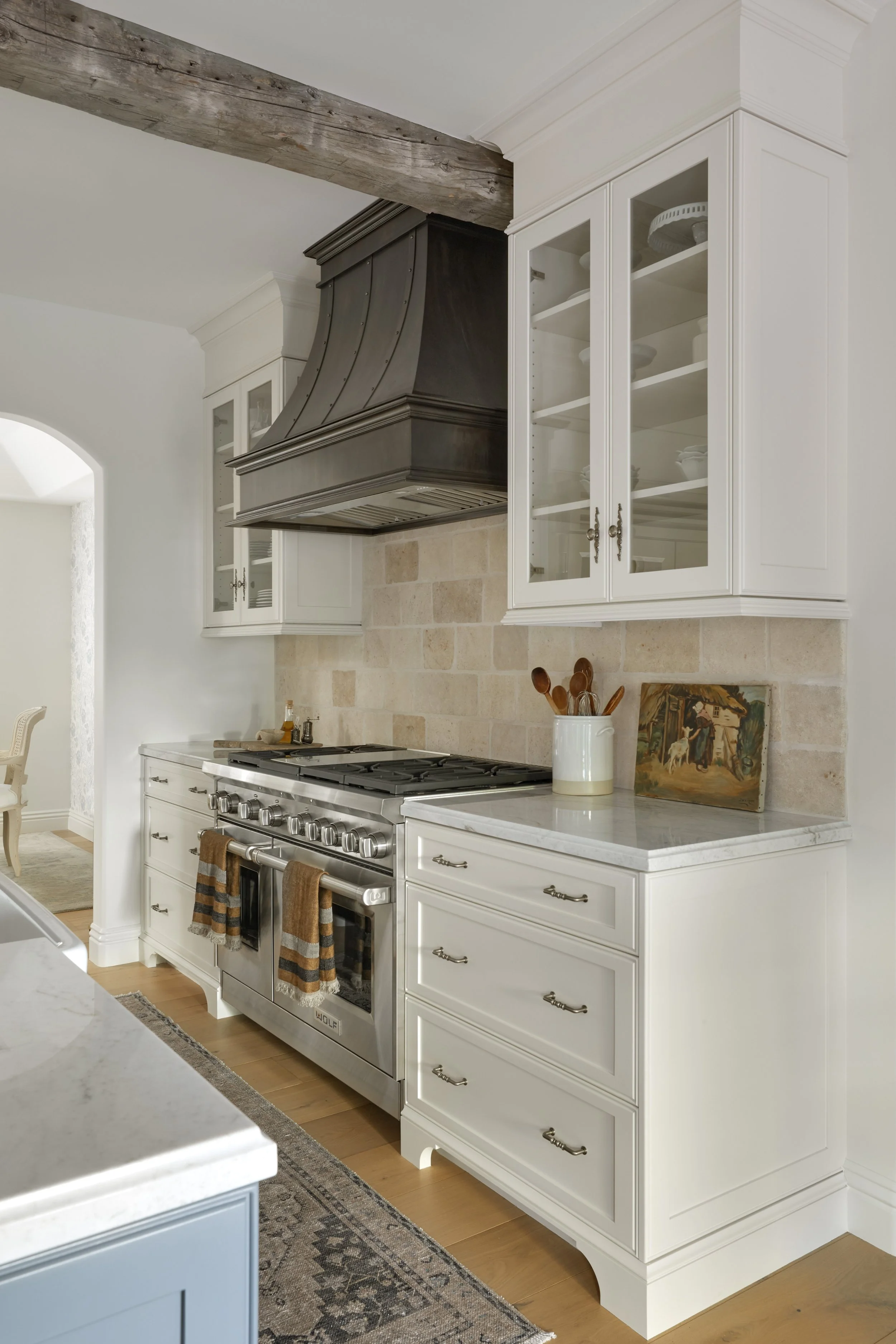 The Luxe Haus_Bend_Muriello_Kitchen_2M8A8080.jpg
