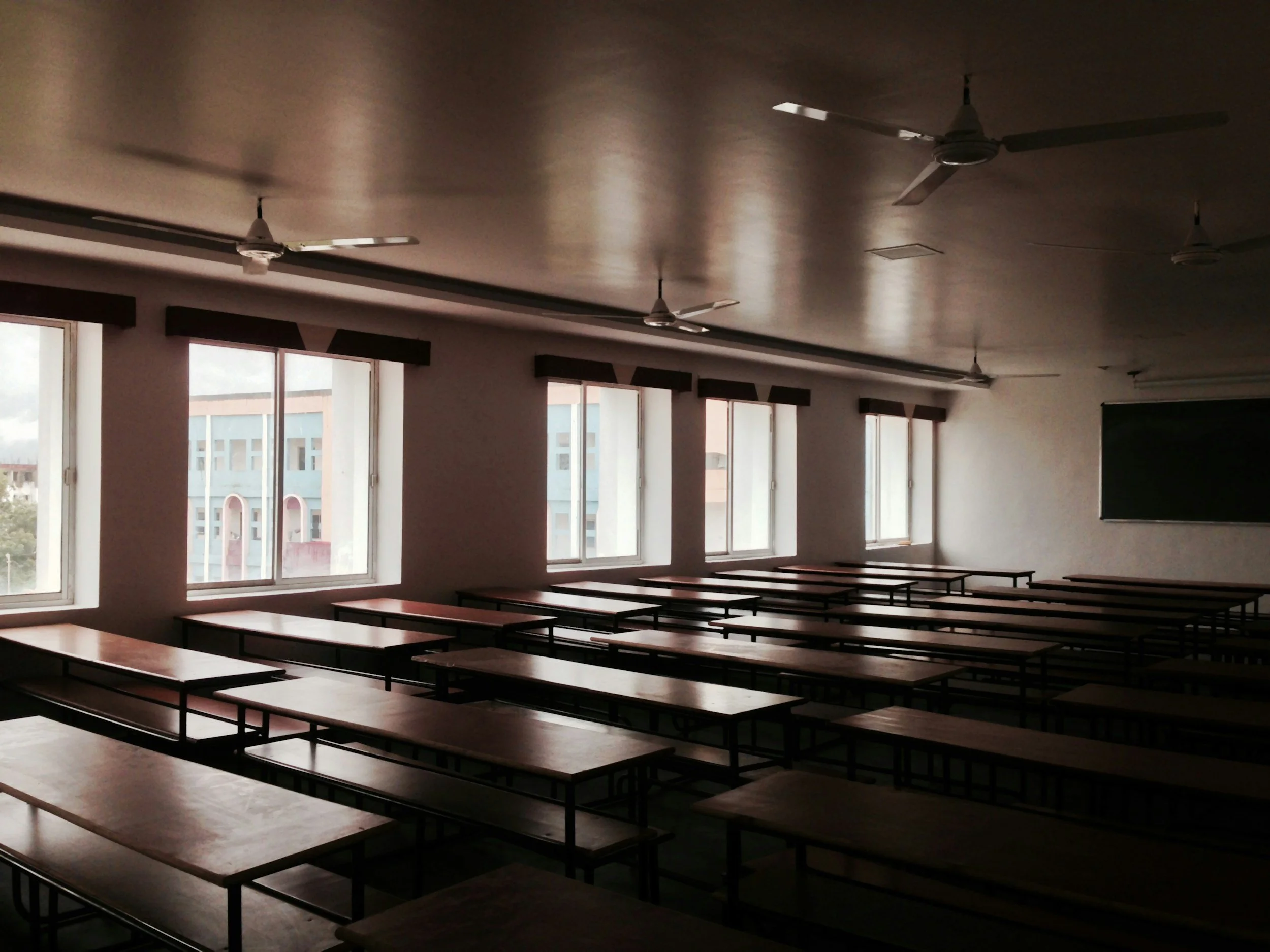 Viktigheten av systemarbeid i skolefravær hosbarn og ungdom.