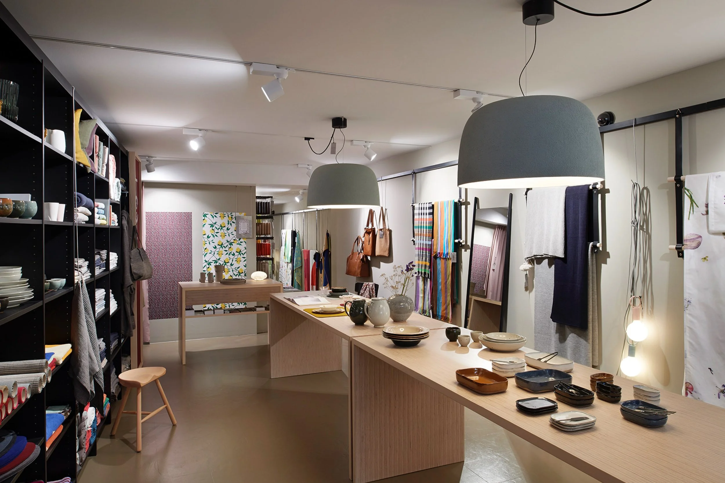 BOUTIQUE TUCRA, Berna