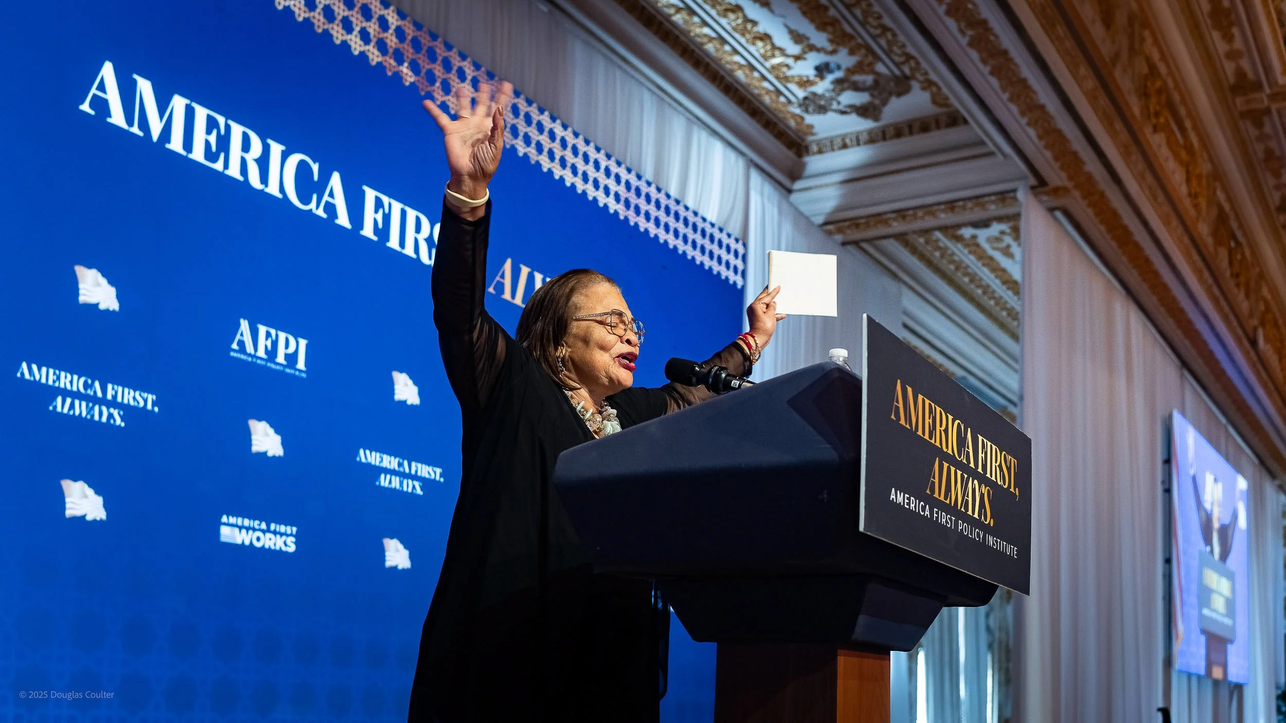 0181-S3190681-251121- ©2025 Doug Coulter.jpg