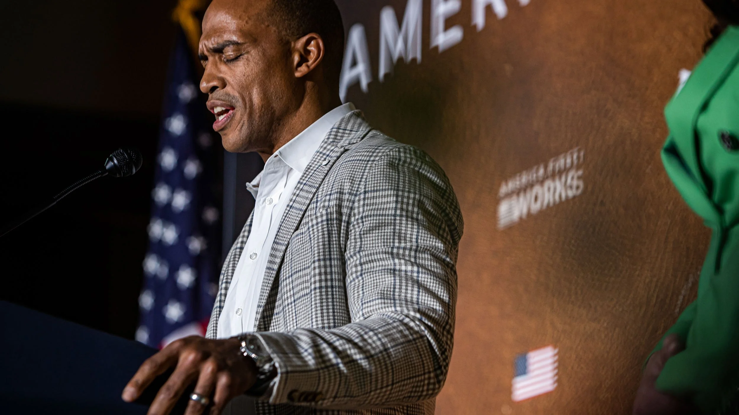 374-6601-5735-_07I4564-230425-Doug Coulter-2.jpg