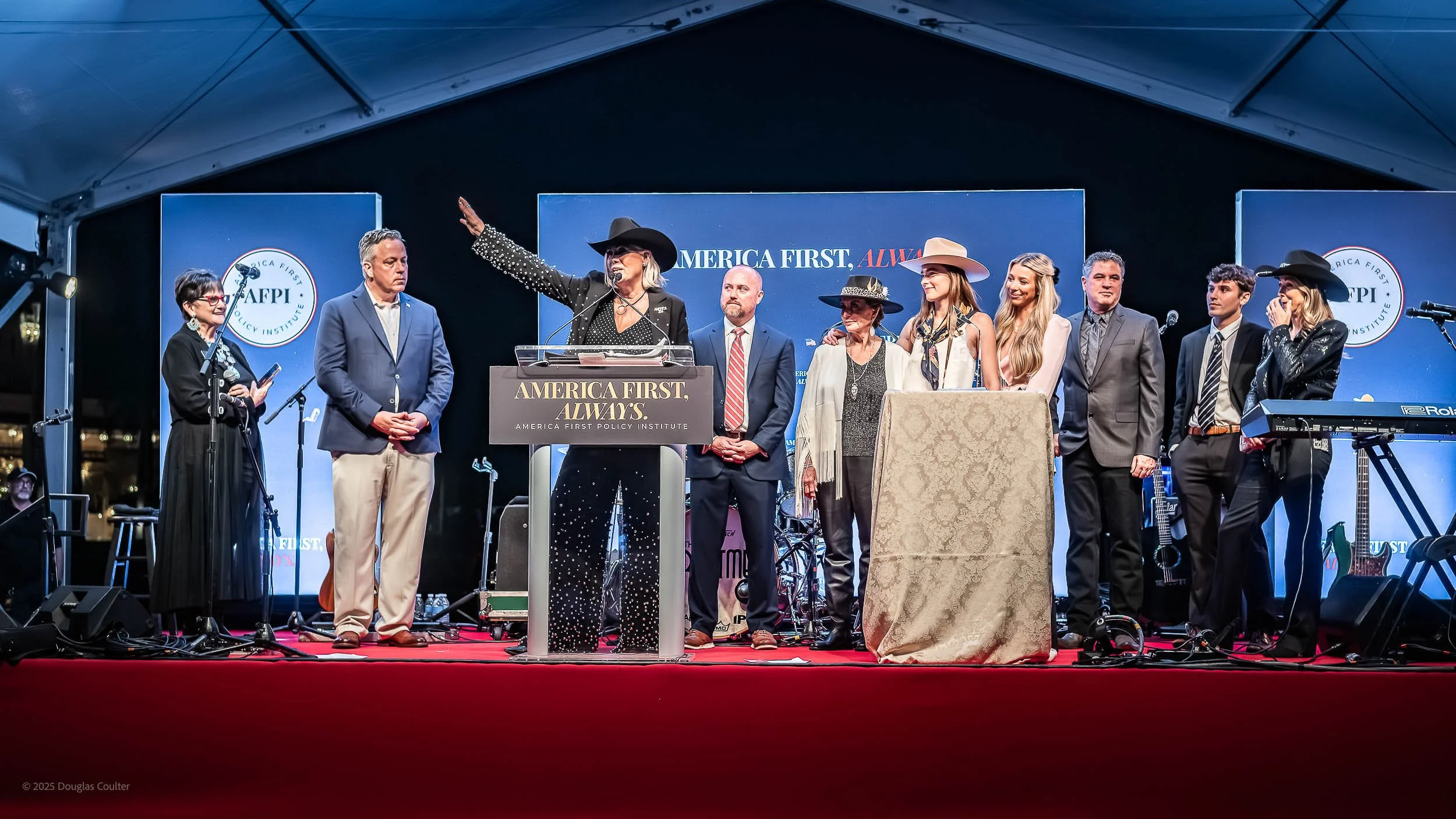 0147-S3190279-251120- ©2025 Doug Coulter.jpg