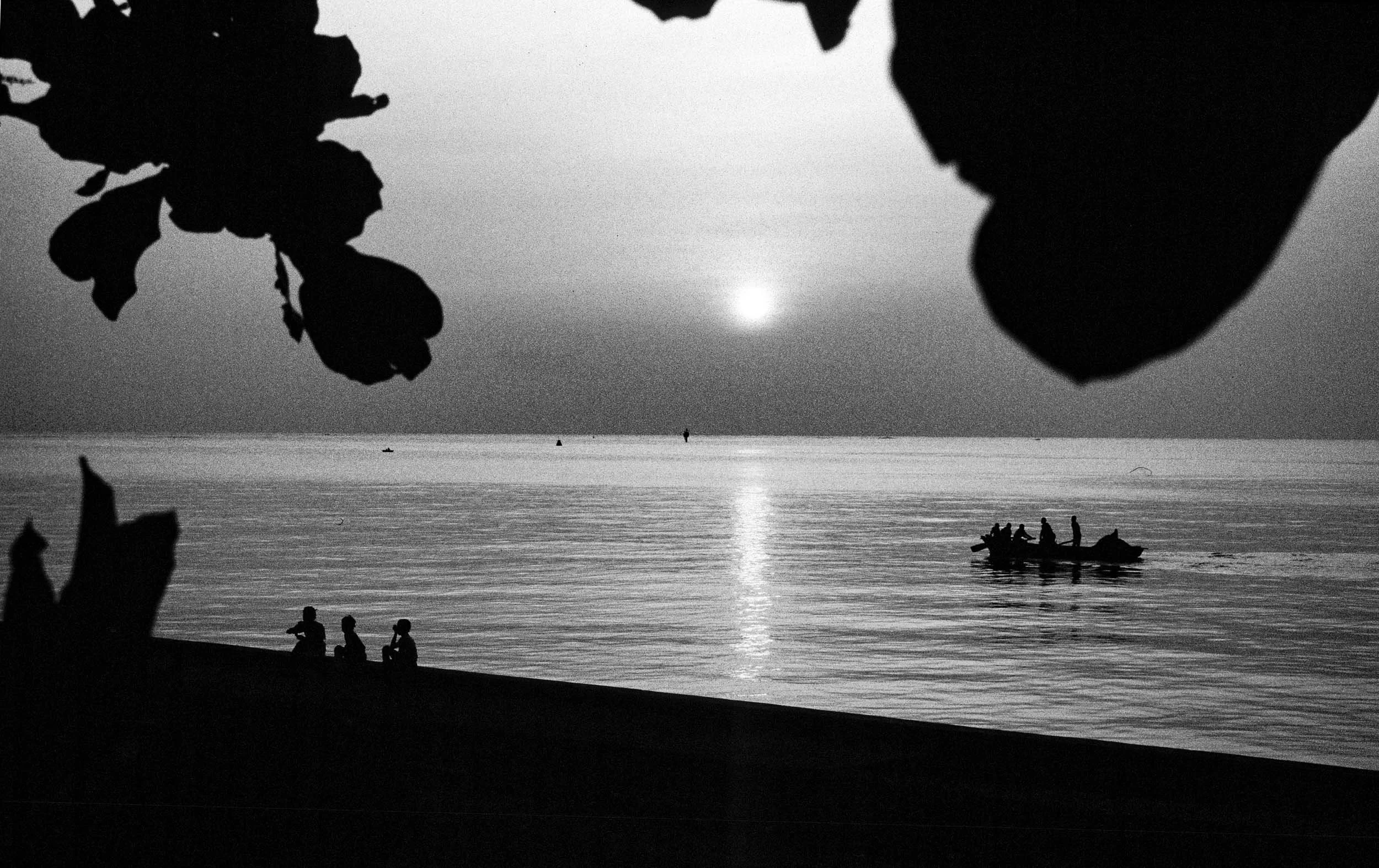 009-048-091-Hatian Sunrise.jpg