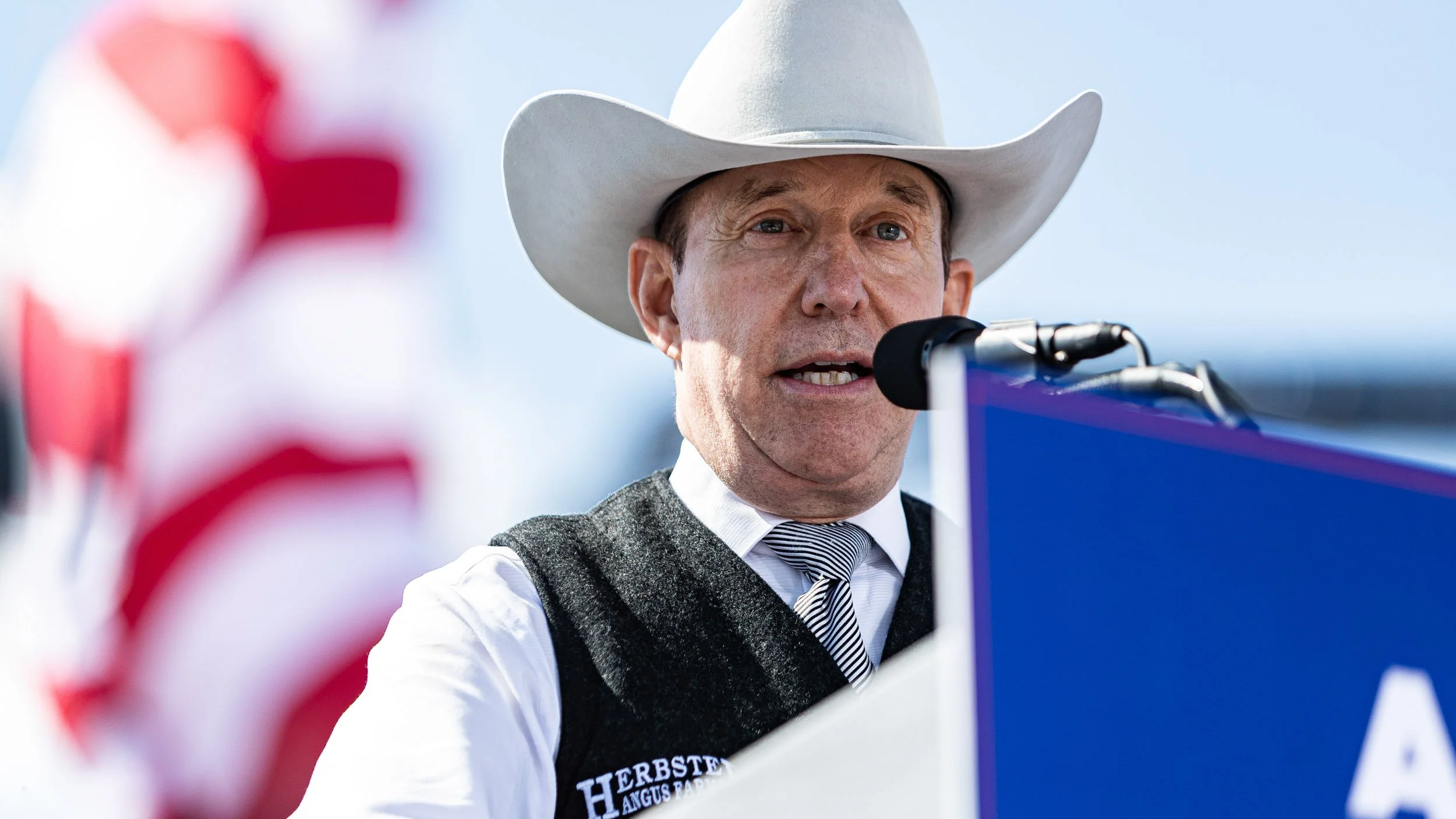 905-6456-5151-_07I2467-220501-Doug Coulter-2.jpg