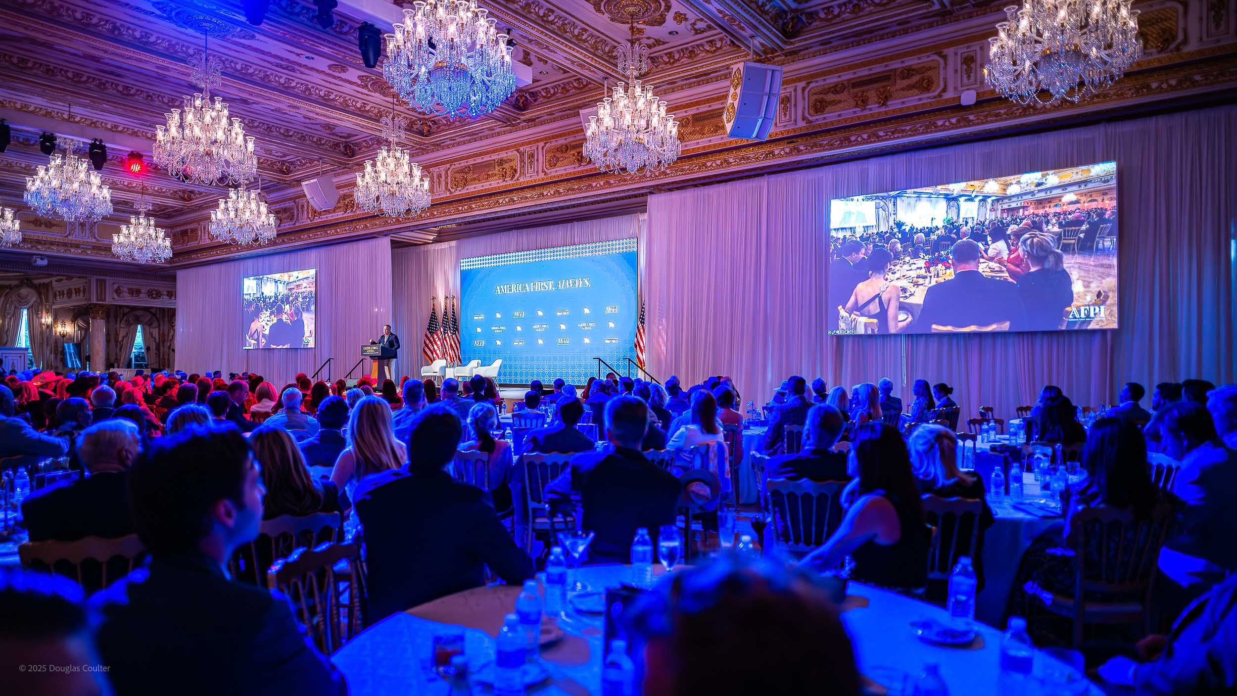 0107-S3180483-251120- ©2025 Doug Coulter.jpg