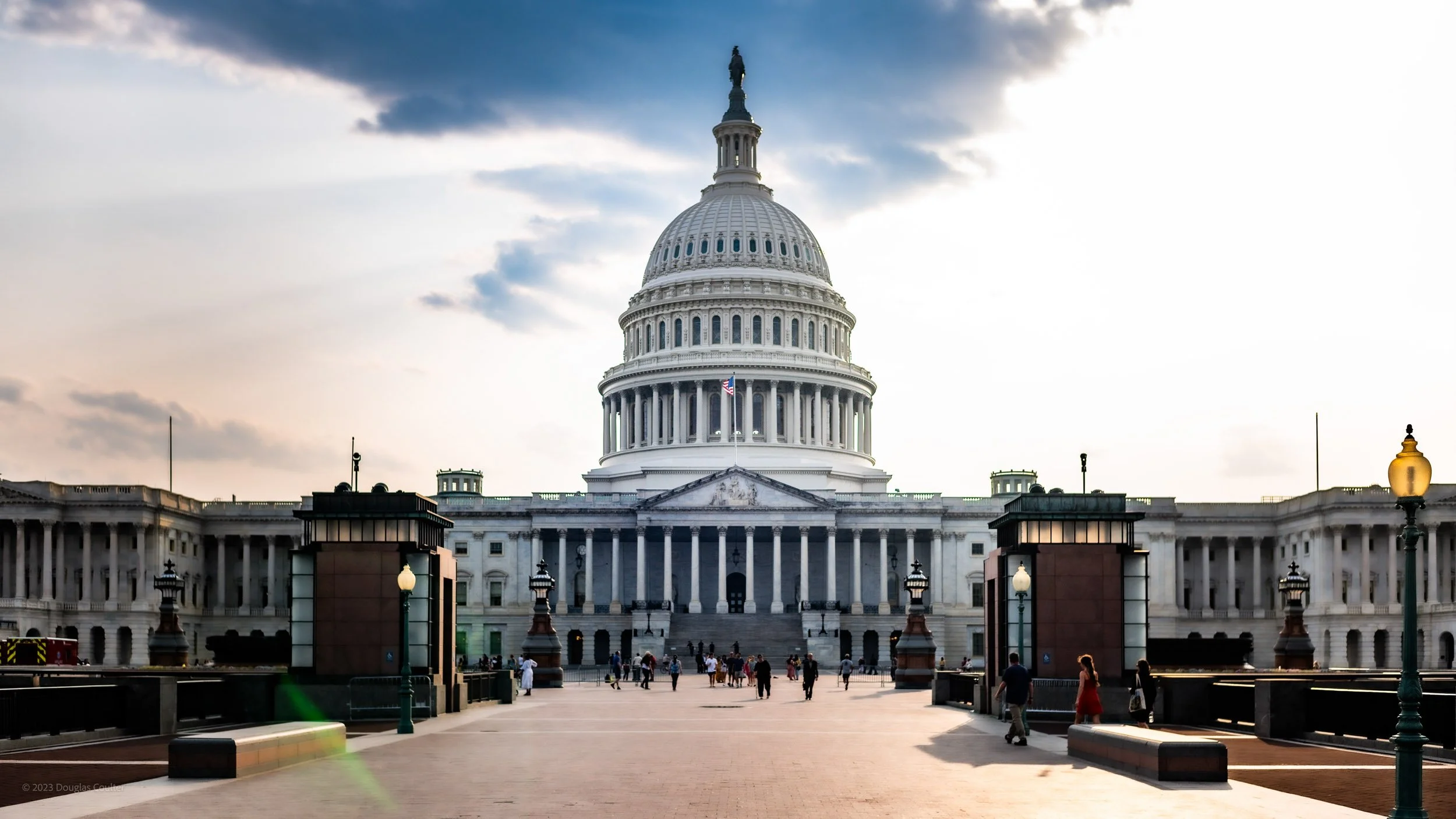 182-413-281-403-S1230352-230617-Douglas Coulter.jpg