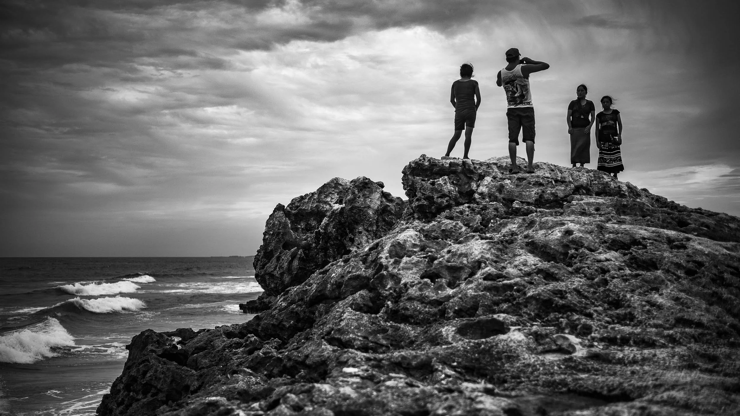 1387-2001-2826-160607-DouglasCoulter-160607-Doug Coulter-2.jpg