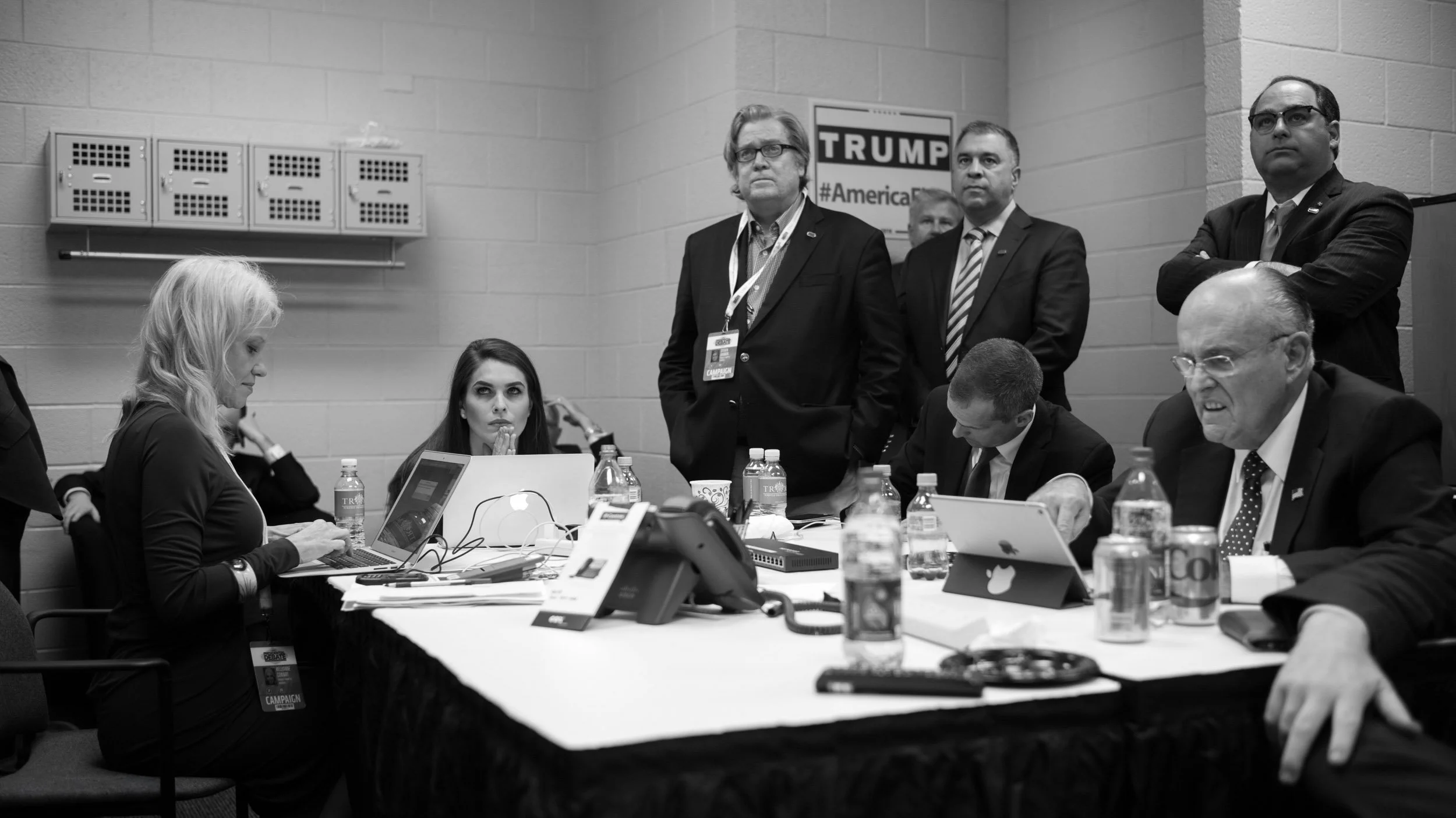 1070-5161-2154-3129-PresDebate#3-214-161019-Doug Coulter.jpg