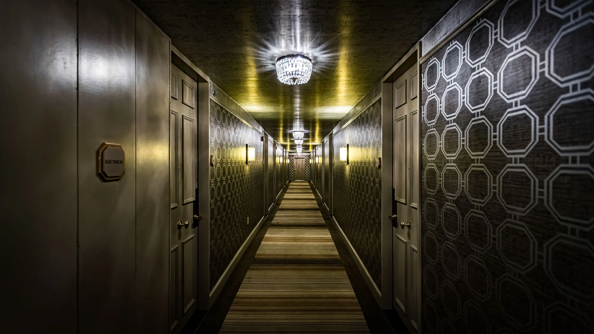 151-323-288-2162-3220-0228-3960-_07I5528-180405-Doug Coulter-2-2.jpg