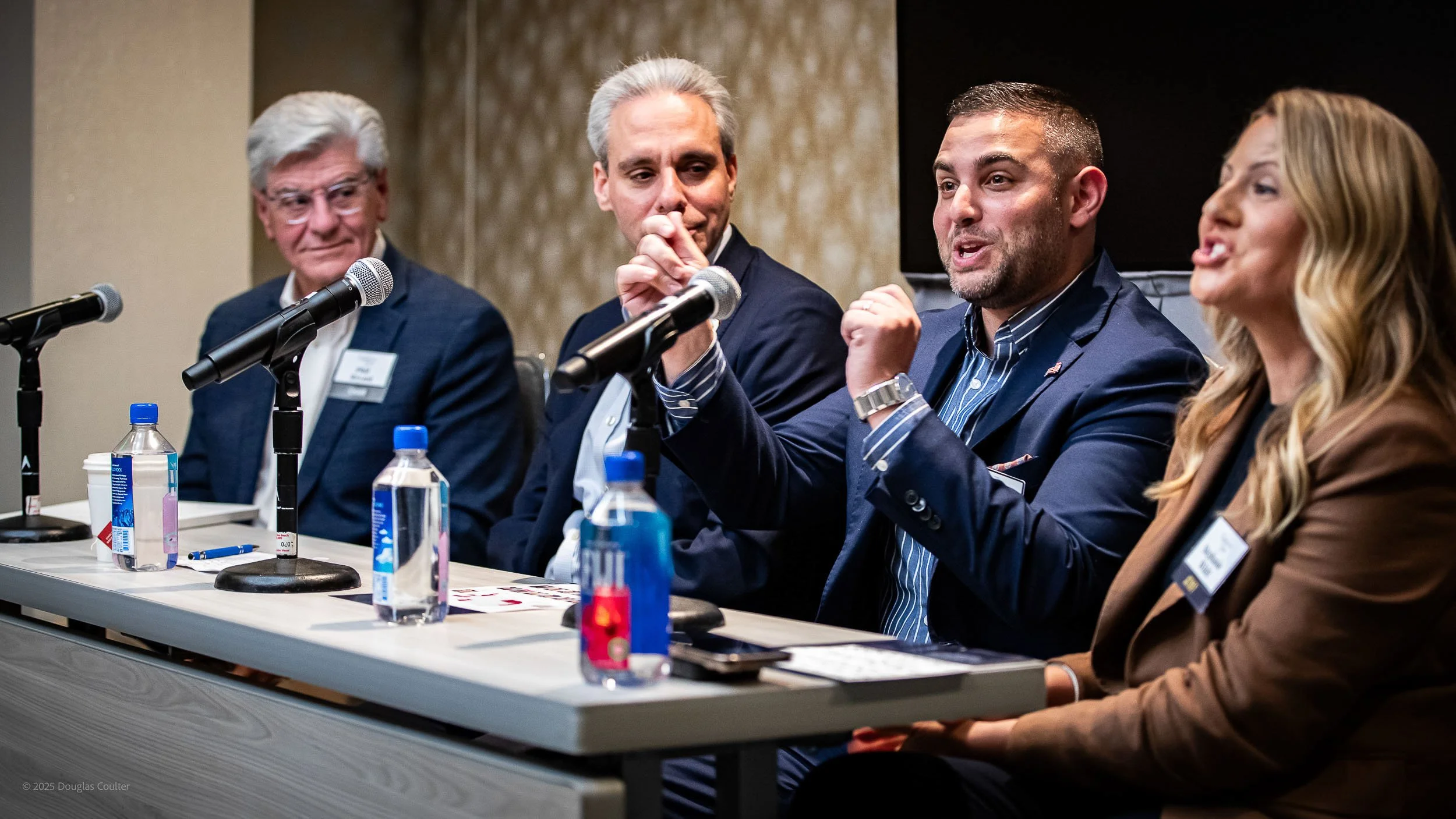 0012-_07I3207-251119- ©2025 Doug Coulter.jpg